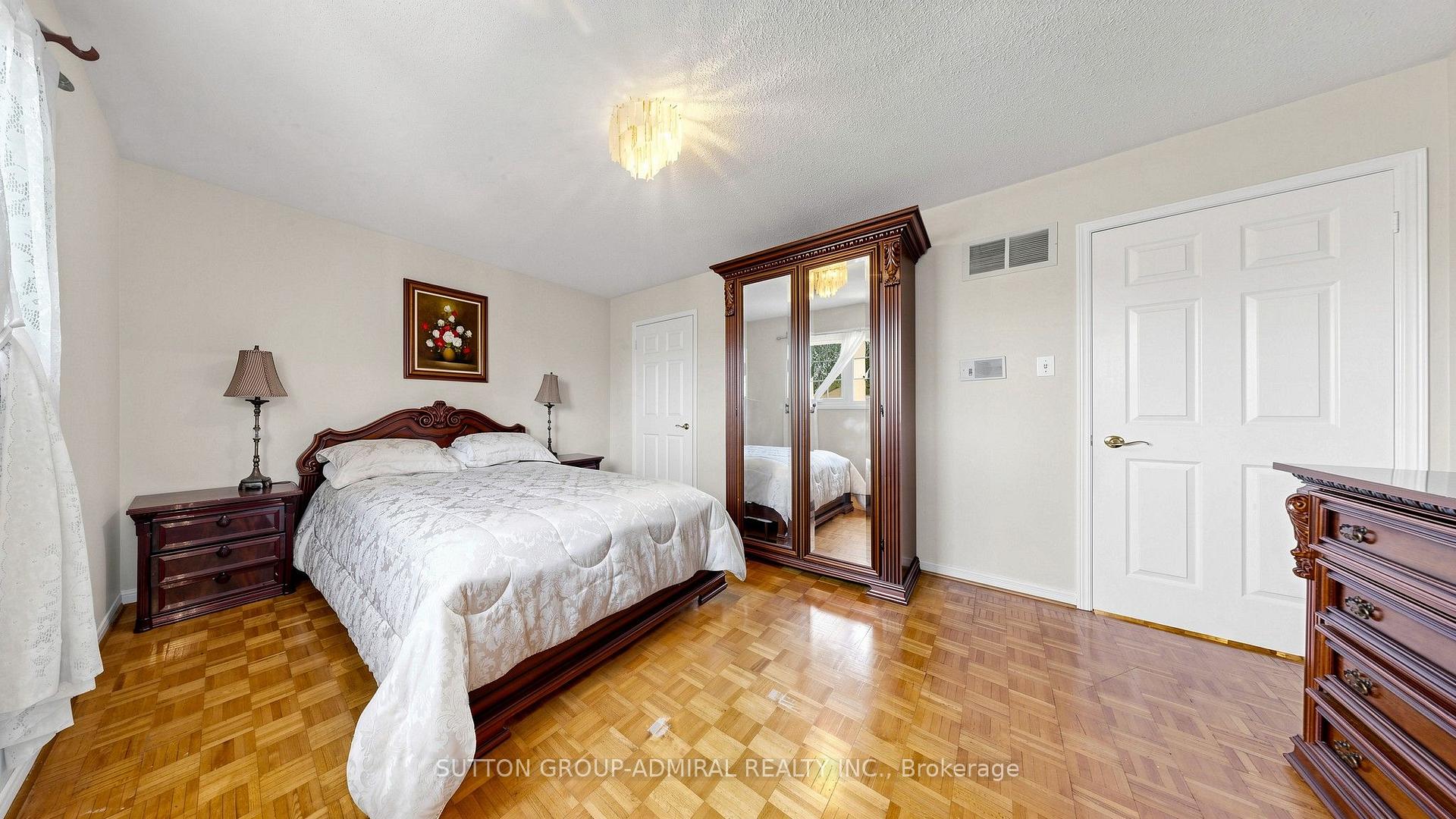 Photo 24 of 18 Richbell Street, Vaughan, Brownridge — HOMEH