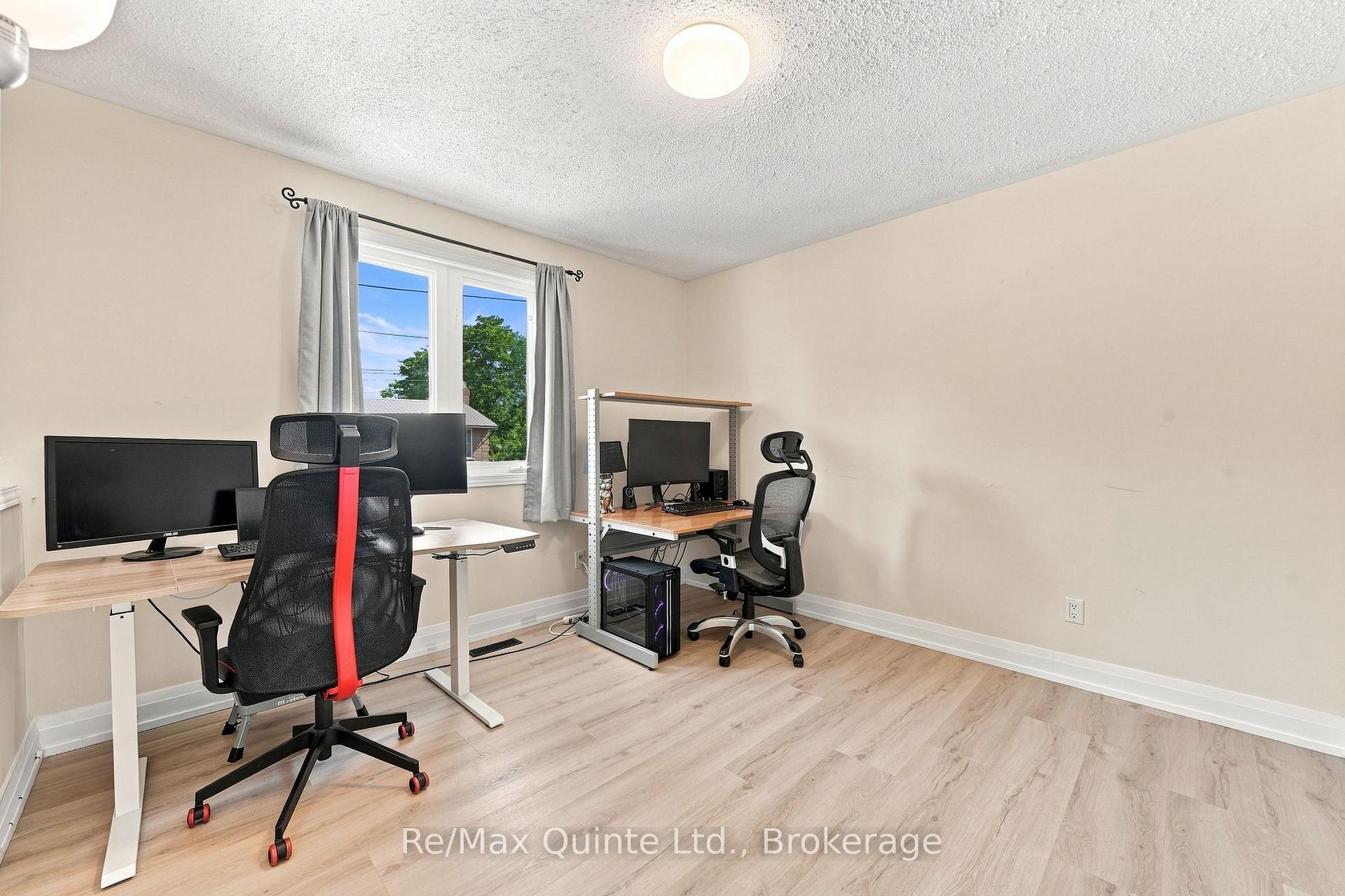 Photo 29 of 54 Bentinck Street, Quinte West, Trenton Ward — HOMEH