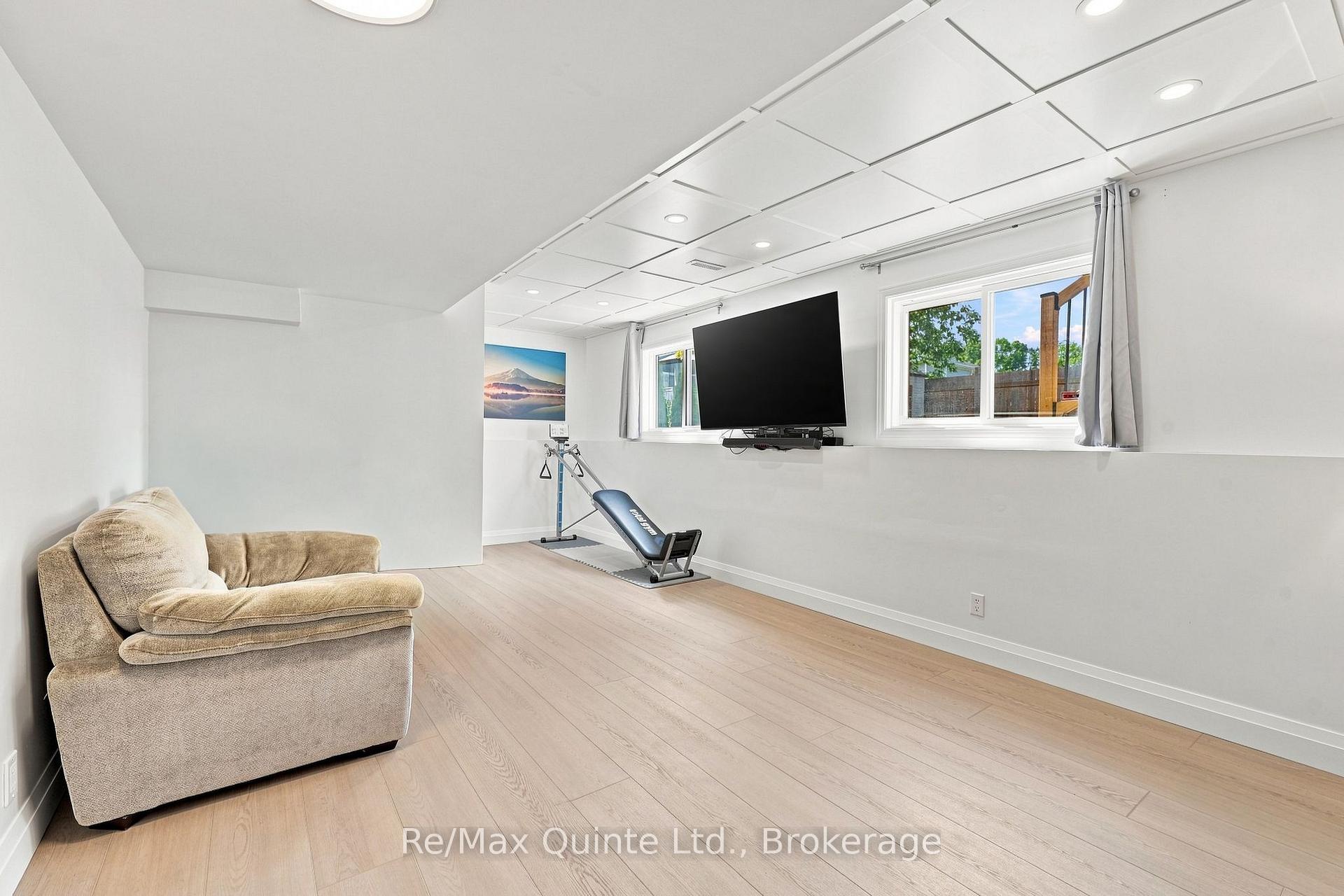 Photo 33 of 54 Bentinck Street, Quinte West, Trenton Ward — HOMEH