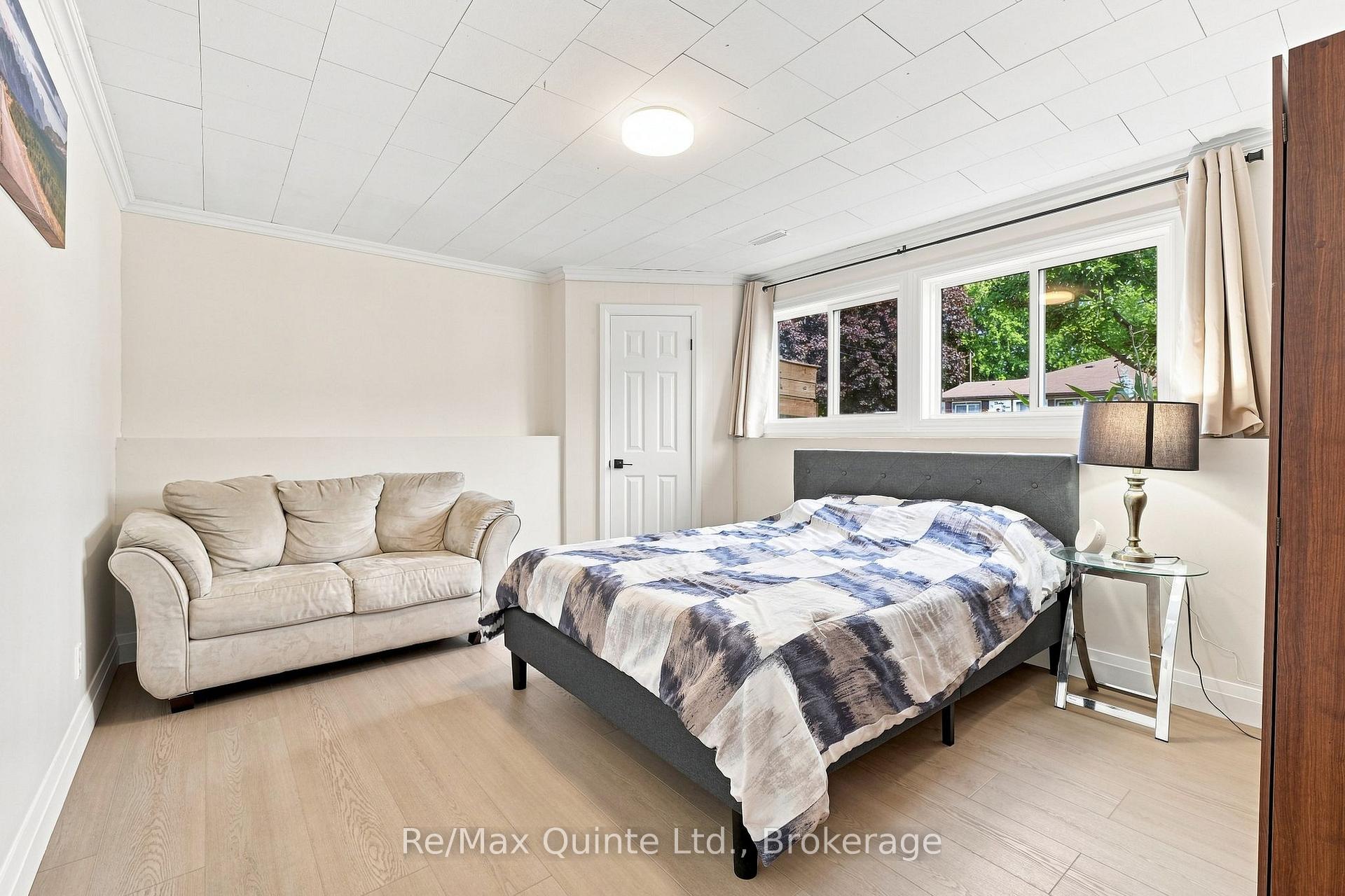 Photo 37 of 54 Bentinck Street, Quinte West, Trenton Ward — HOMEH