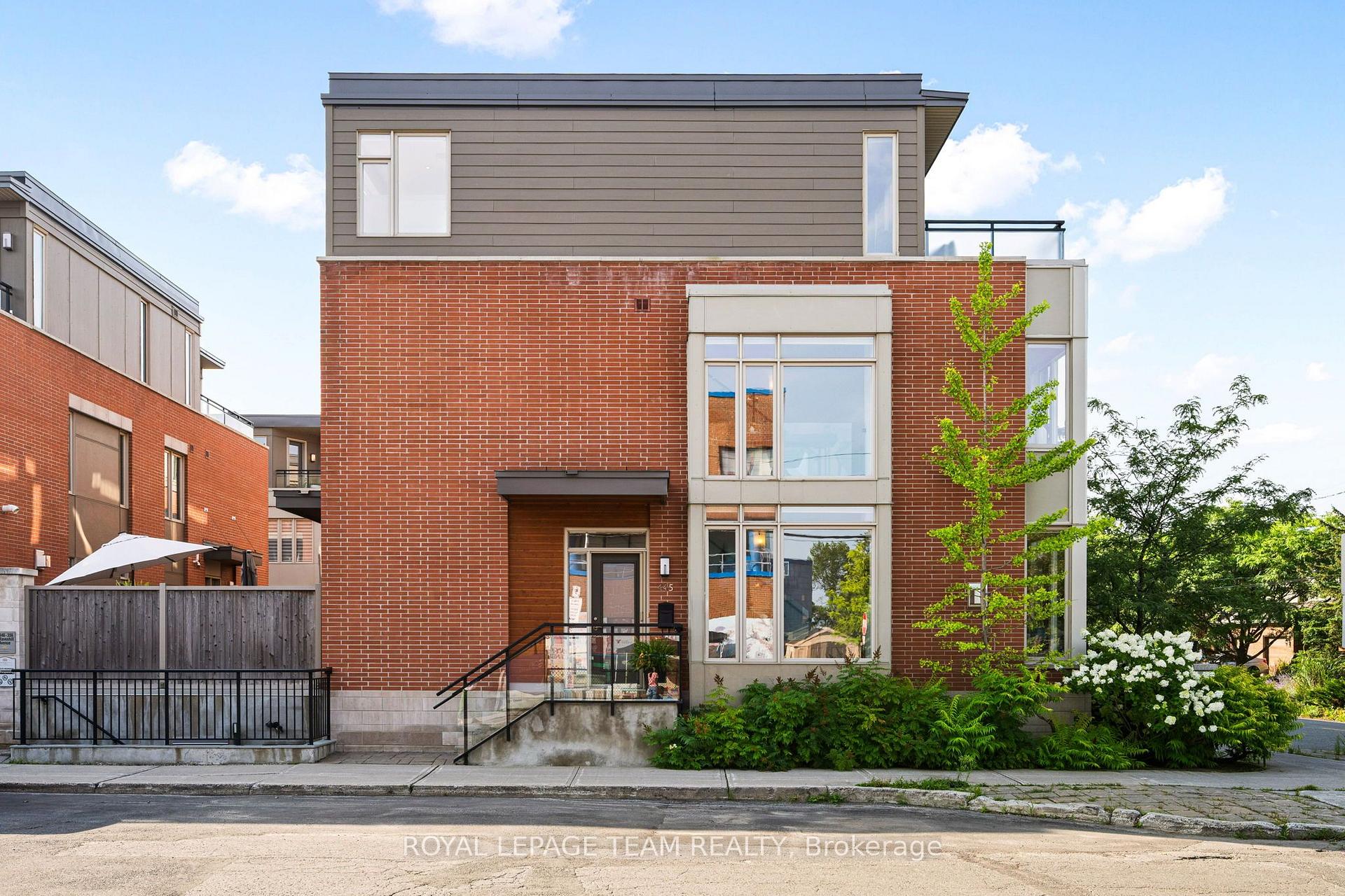 Photo 2 of 445 Edison Avenue, Ottawa, McKellar/Highland — HOMEH