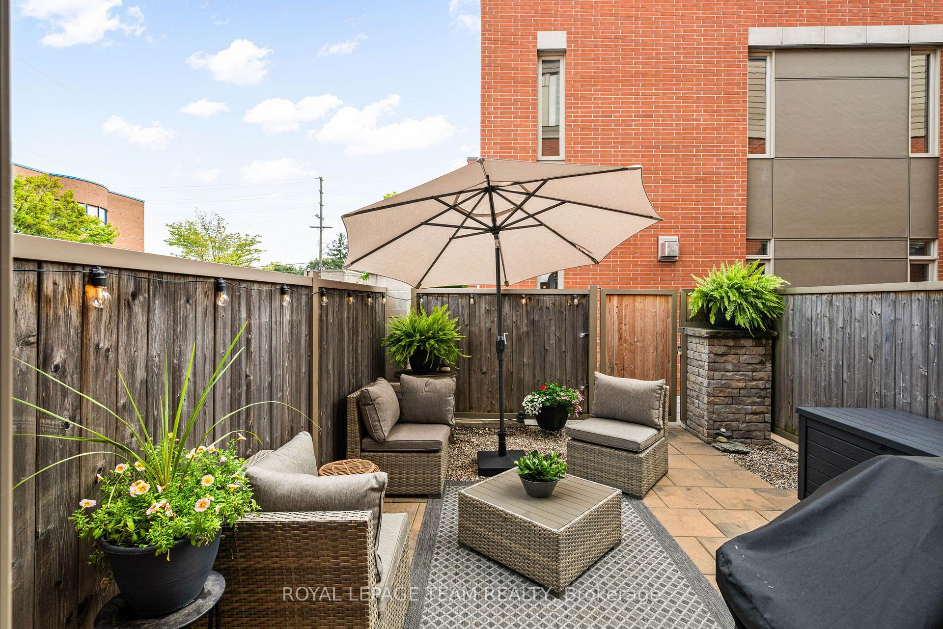 Photo 12 of 445 Edison Avenue, Ottawa, McKellar/Highland — HOMEH