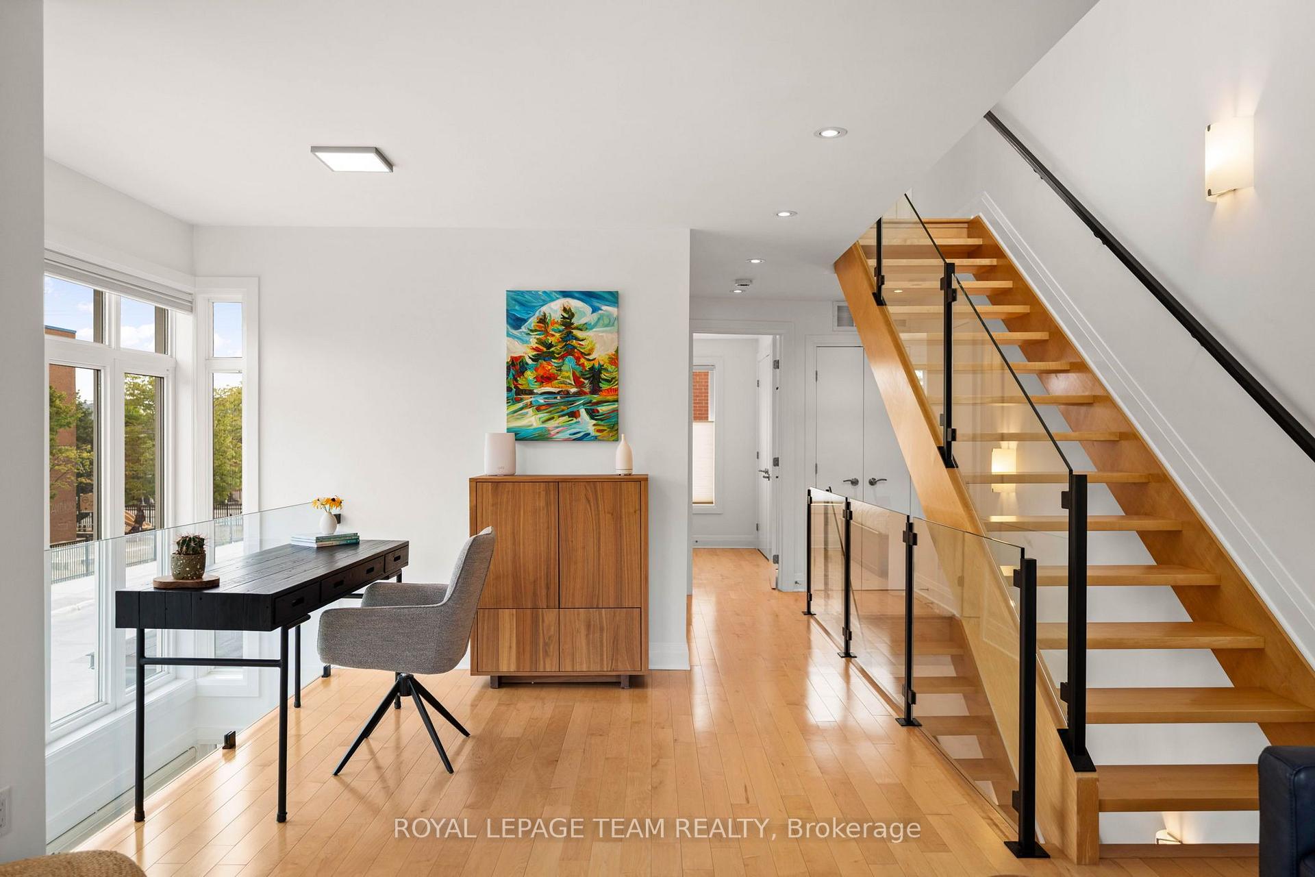 Photo 14 of 445 Edison Avenue, Ottawa, McKellar/Highland — HOMEH