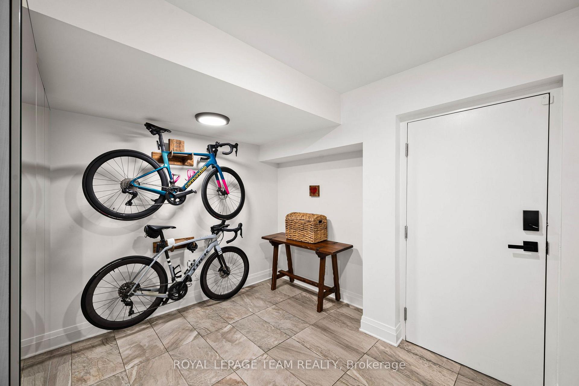 Photo 28 of 445 Edison Avenue, Ottawa, McKellar/Highland — HOMEH