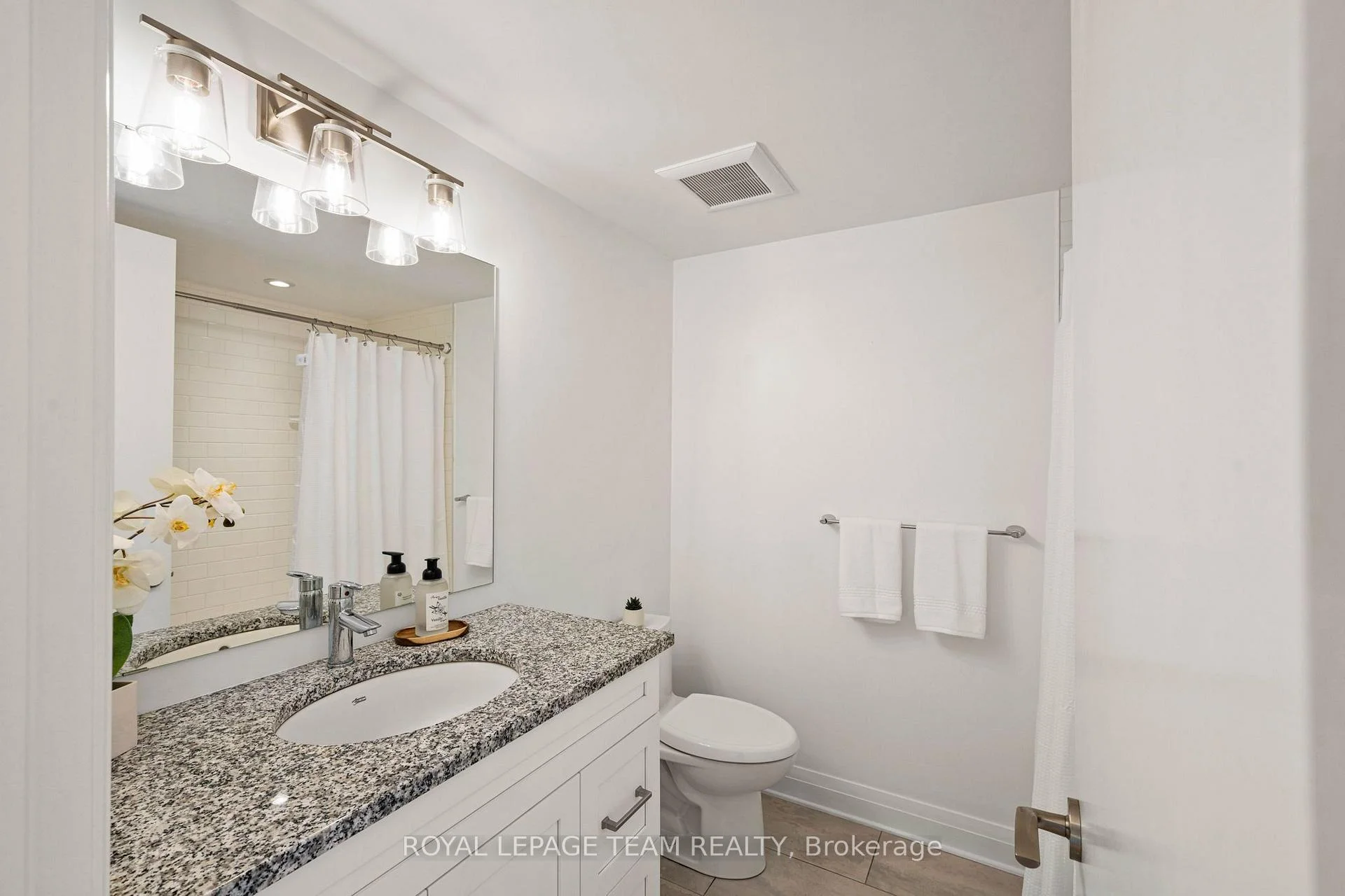 Photo 35 of 445 Edison Avenue, Ottawa, McKellar/Highland — HOMEH