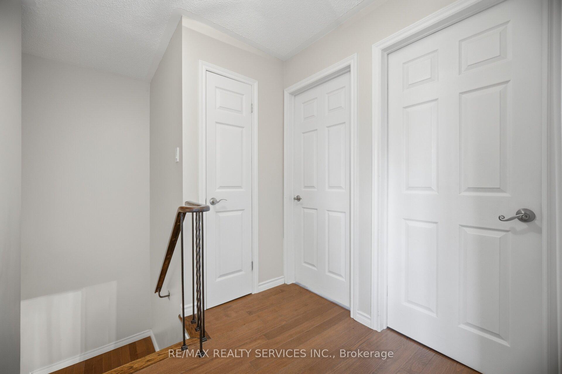 Photo 19 of 16 Langholm Court, Brampton, Heart Lake West — HOMEH