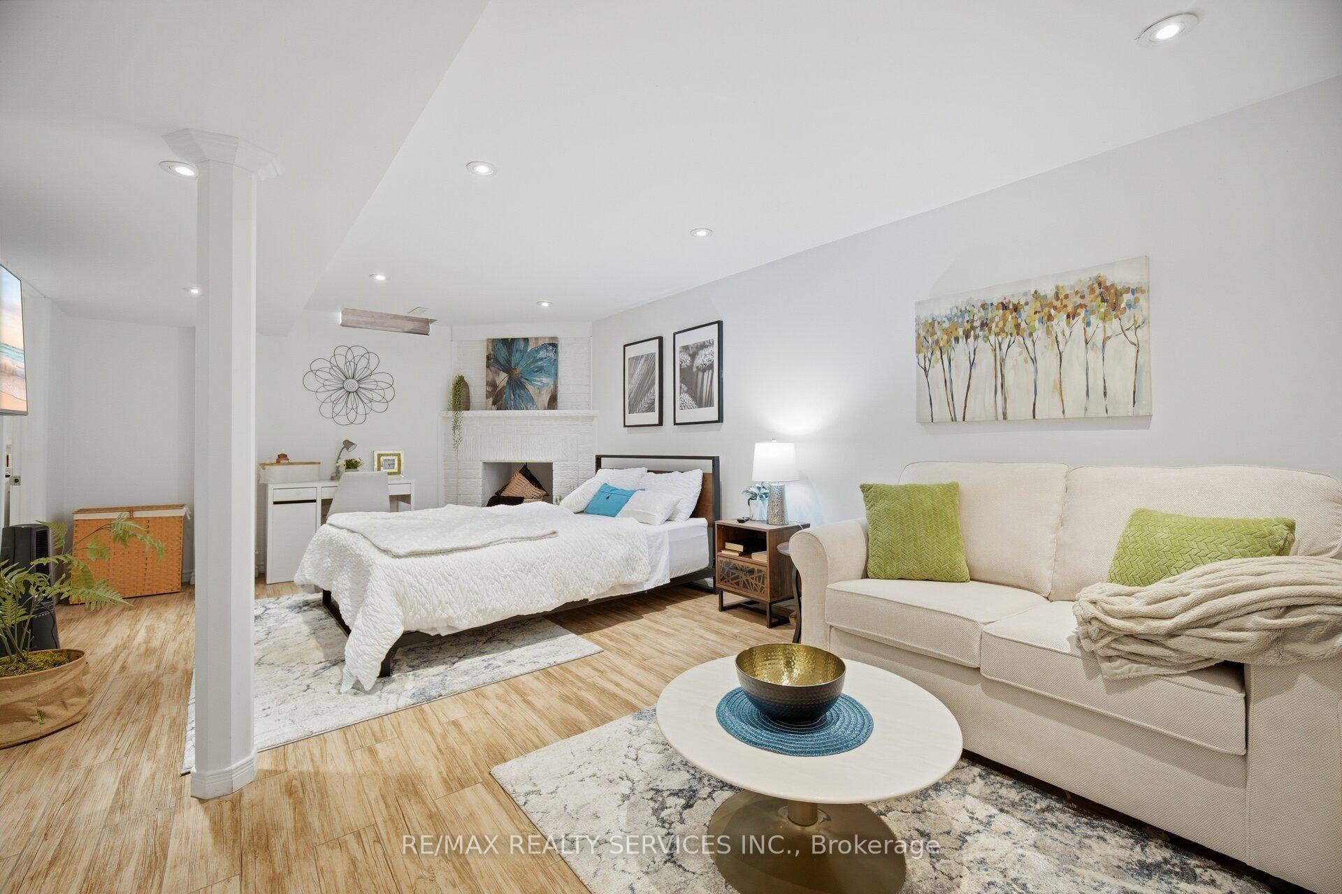 Photo 36 of 16 Langholm Court, Brampton, Heart Lake West — HOMEH