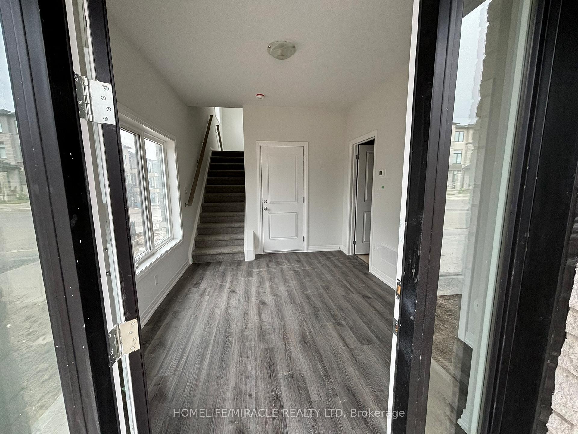 Photo 10 of Unit 7, 155 Equestrian Way, Cambridge, Preston Heights — HOMEH