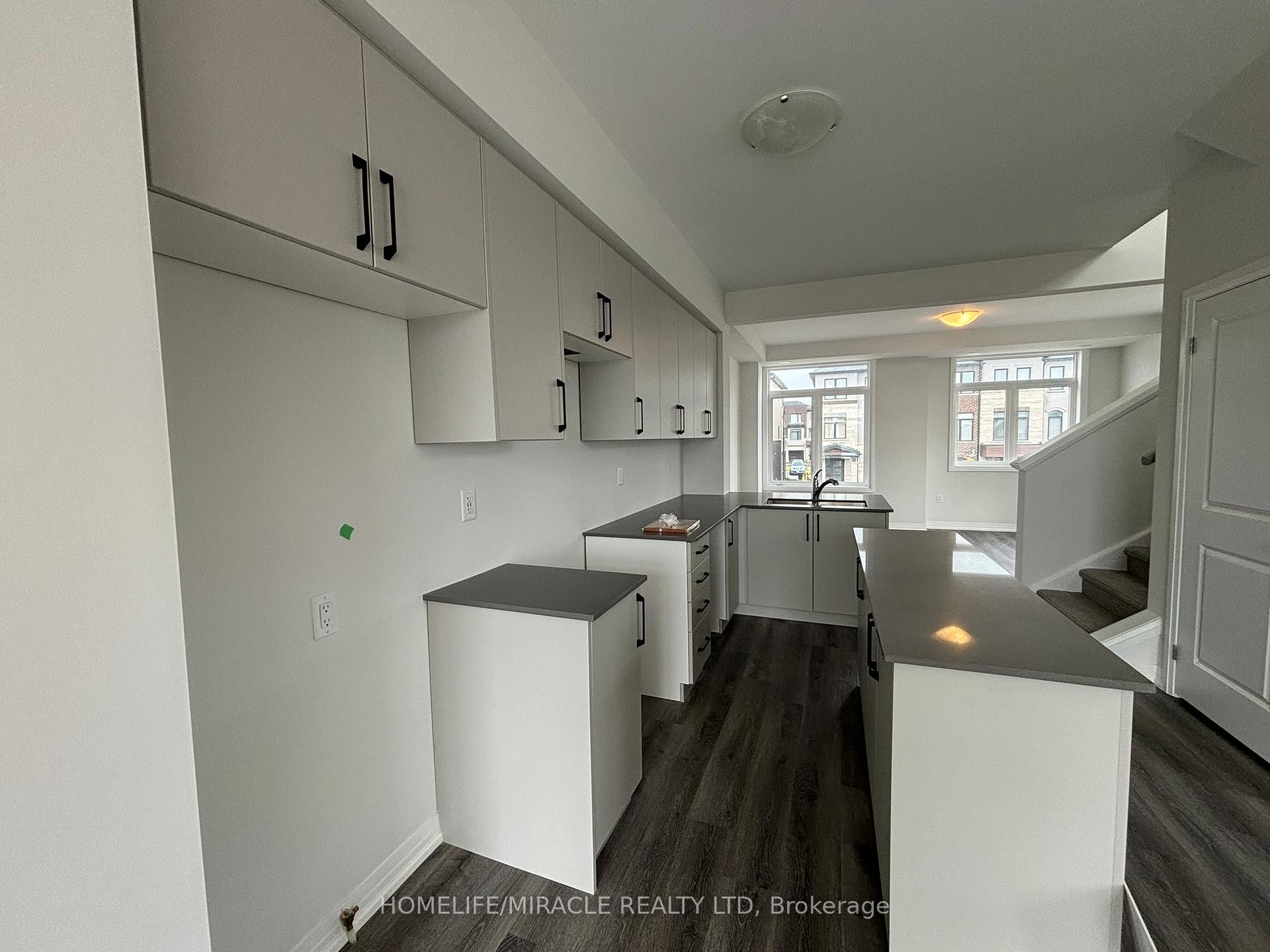 Photo 21 of Unit 7, 155 Equestrian Way, Cambridge, Preston Heights — HOMEH