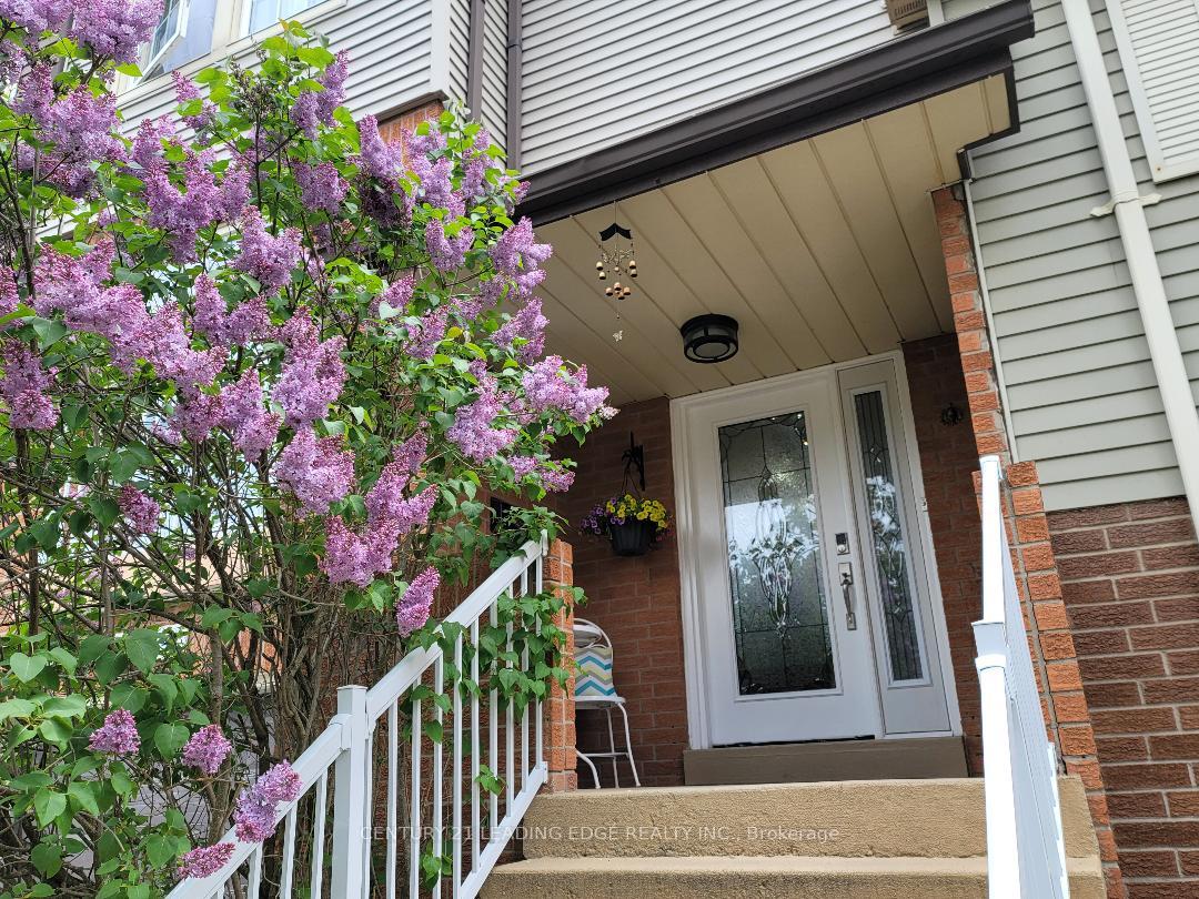 Photo 2 of 2259 Munn's Avenue, Oakville, River Oaks — HOMEH
