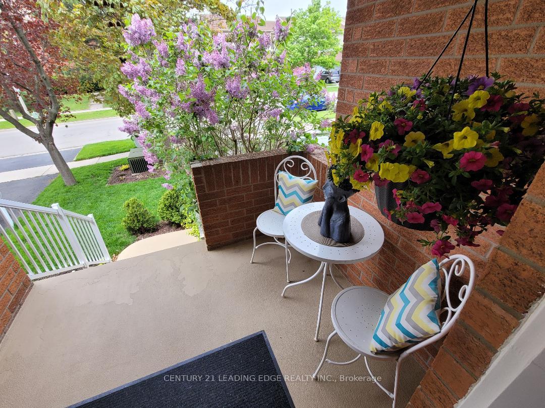 Photo 6 of 2259 Munn's Avenue, Oakville, River Oaks — HOMEH