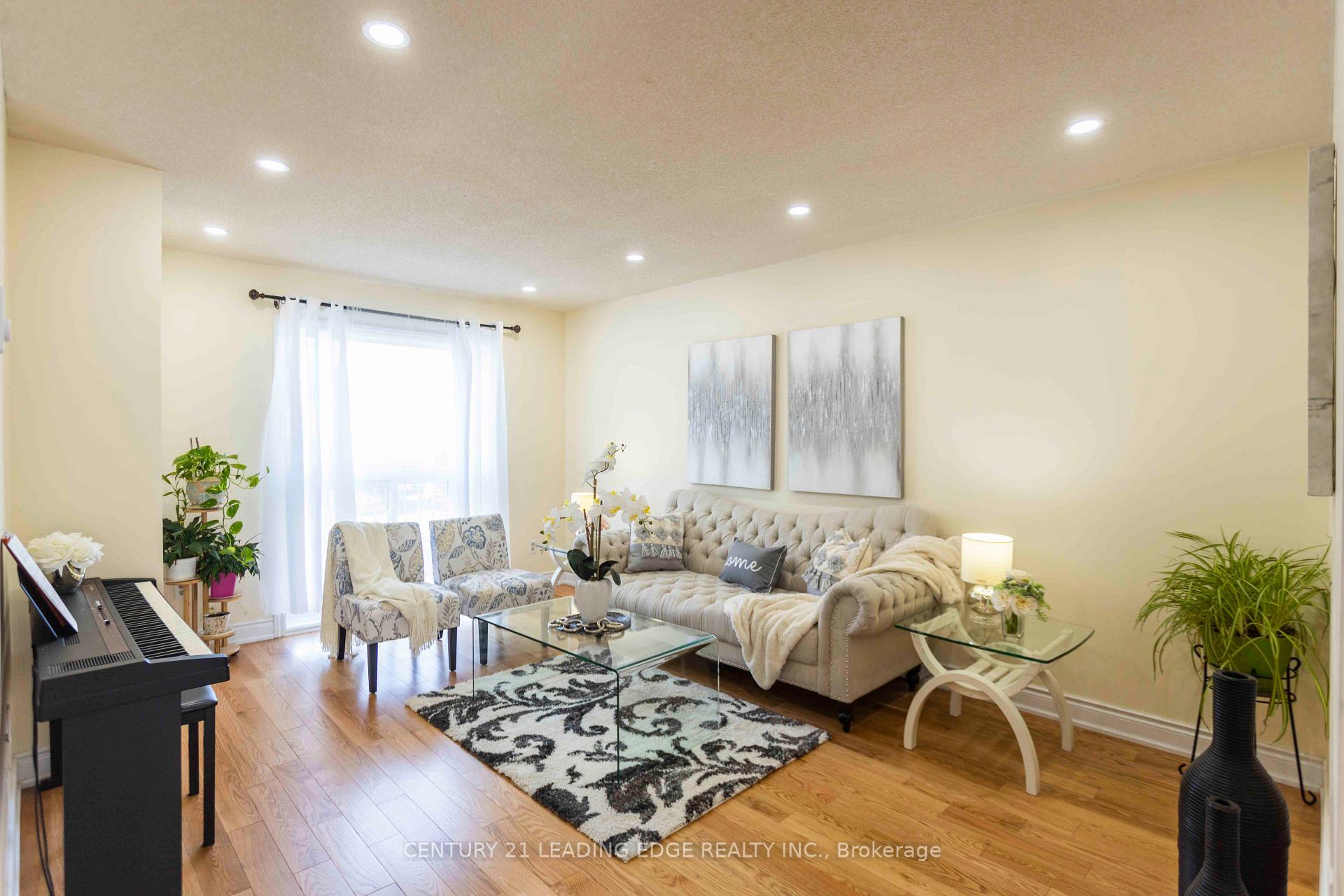 Photo 9 of 2259 Munn's Avenue, Oakville, River Oaks — HOMEH