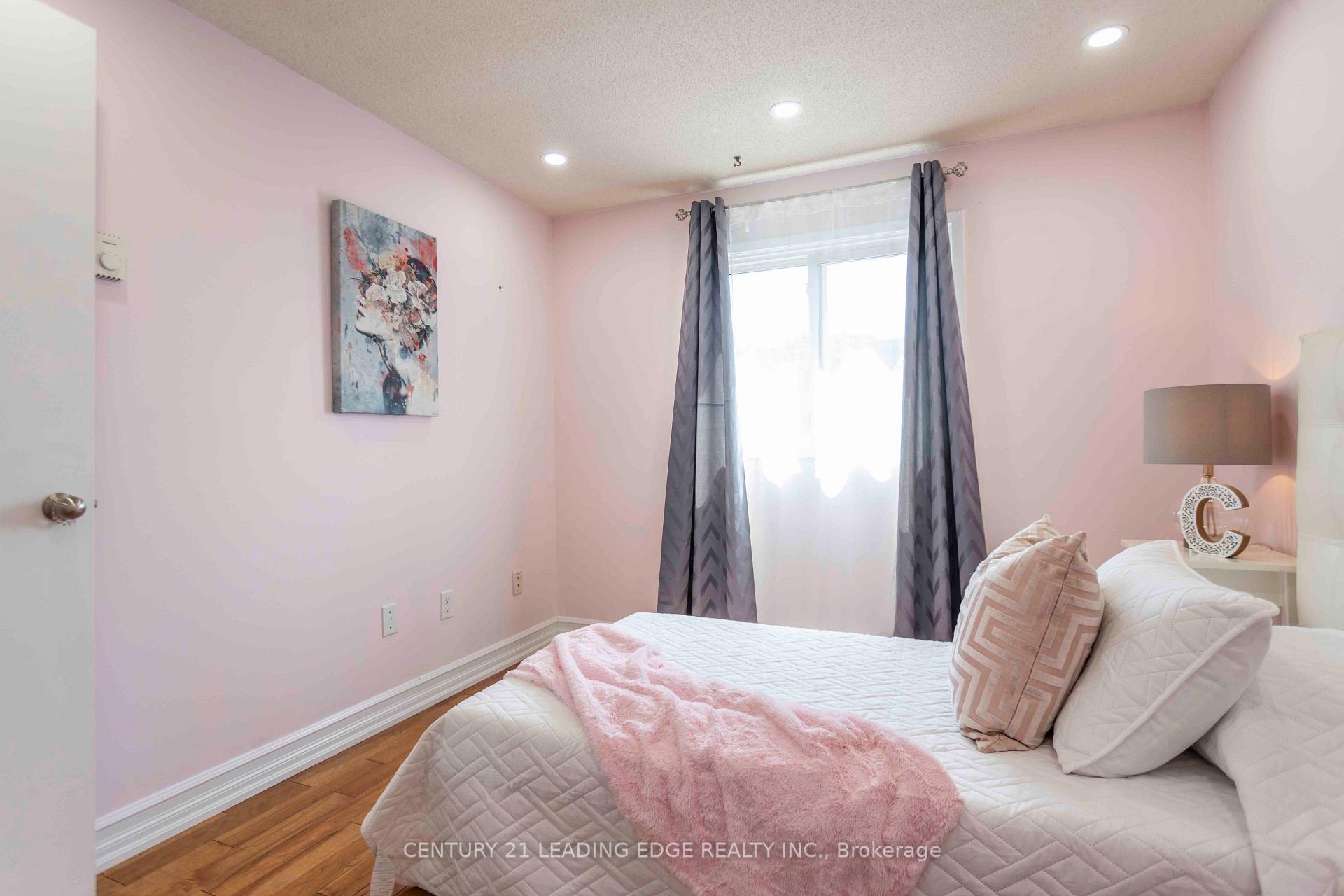 Photo 32 of 2259 Munn's Avenue, Oakville, River Oaks — HOMEH