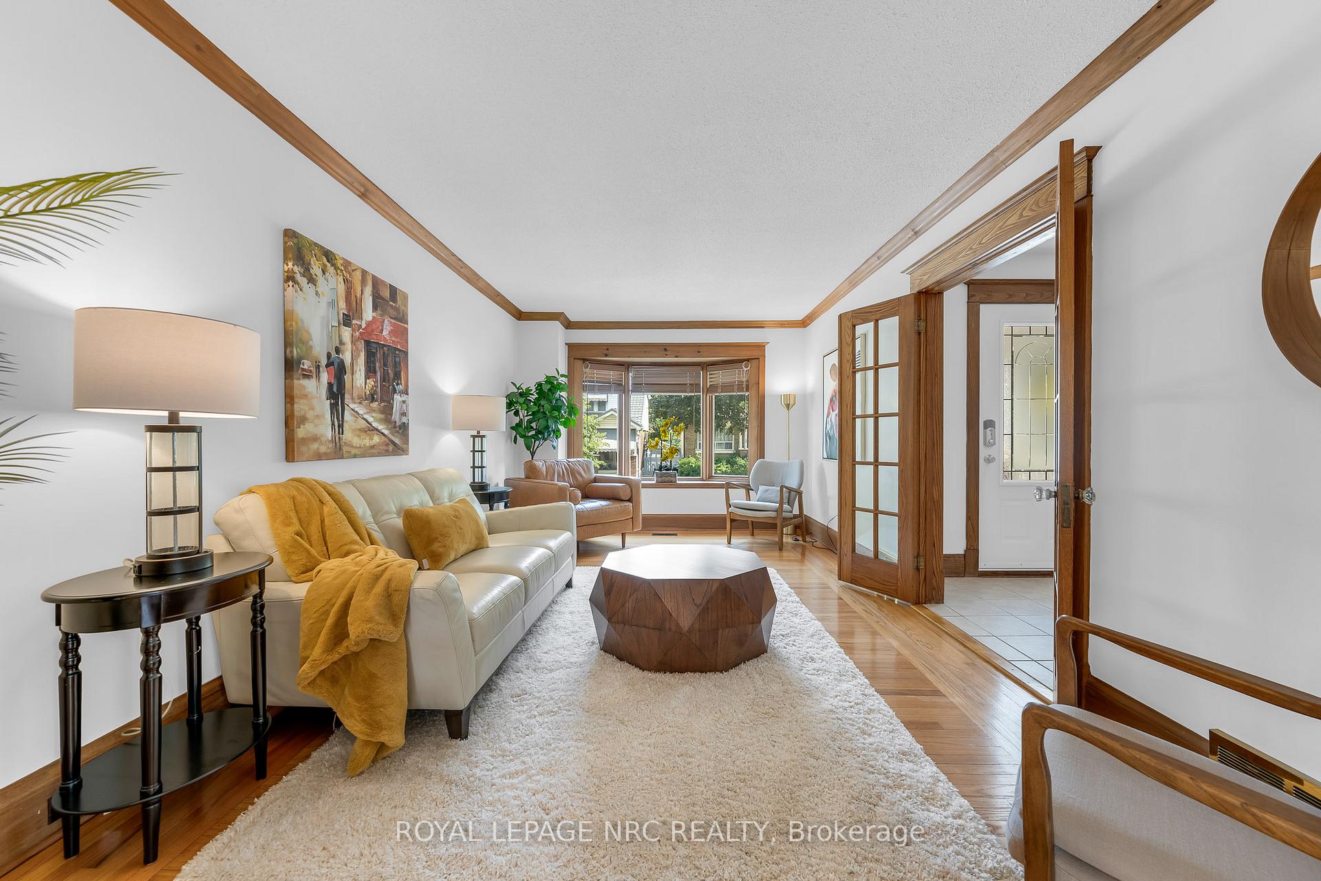 Photo 9 of 266 London Street S, Hamilton, Delta — HOMEH