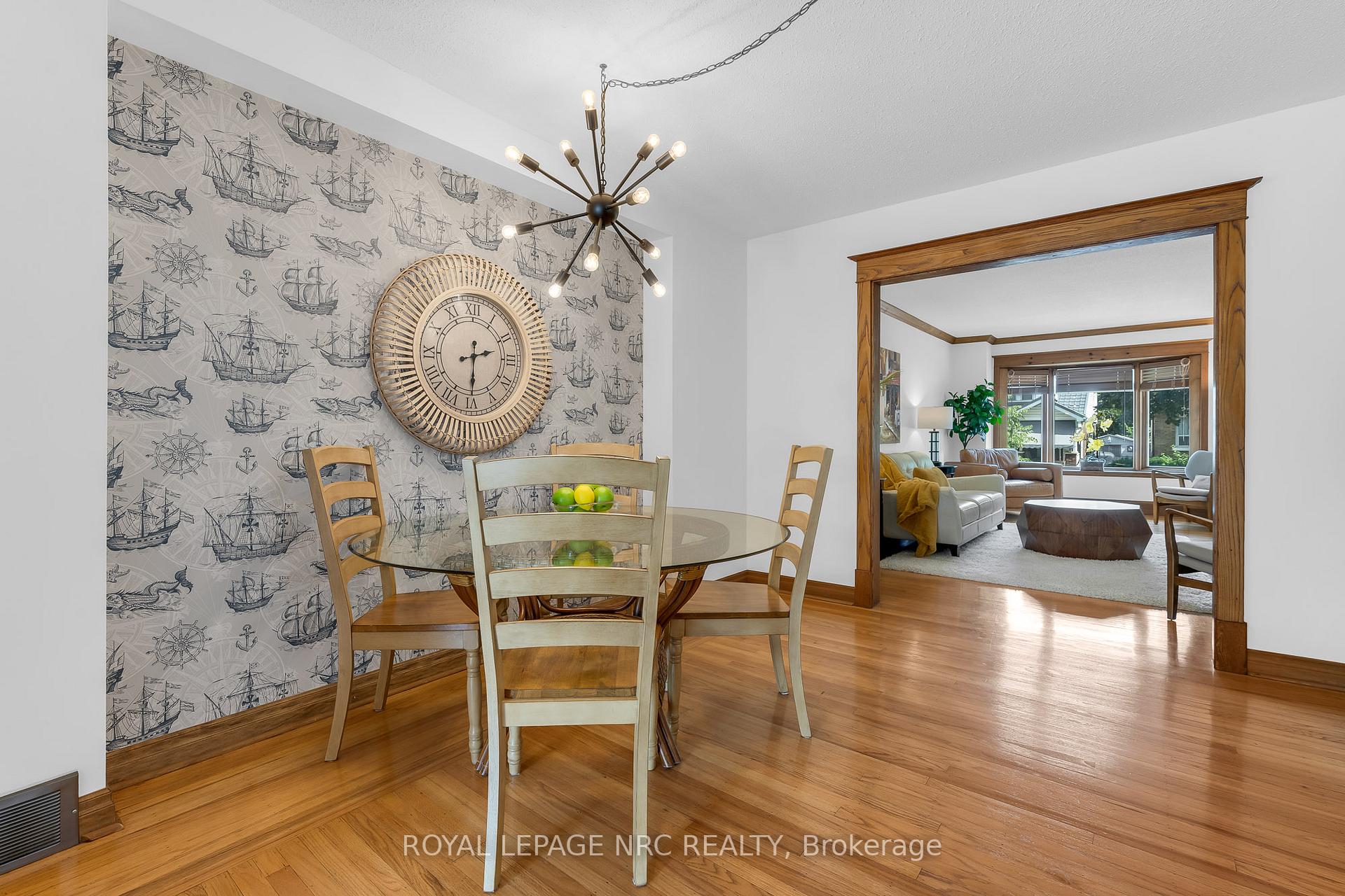 Photo 12 of 266 London Street S, Hamilton, Delta — HOMEH