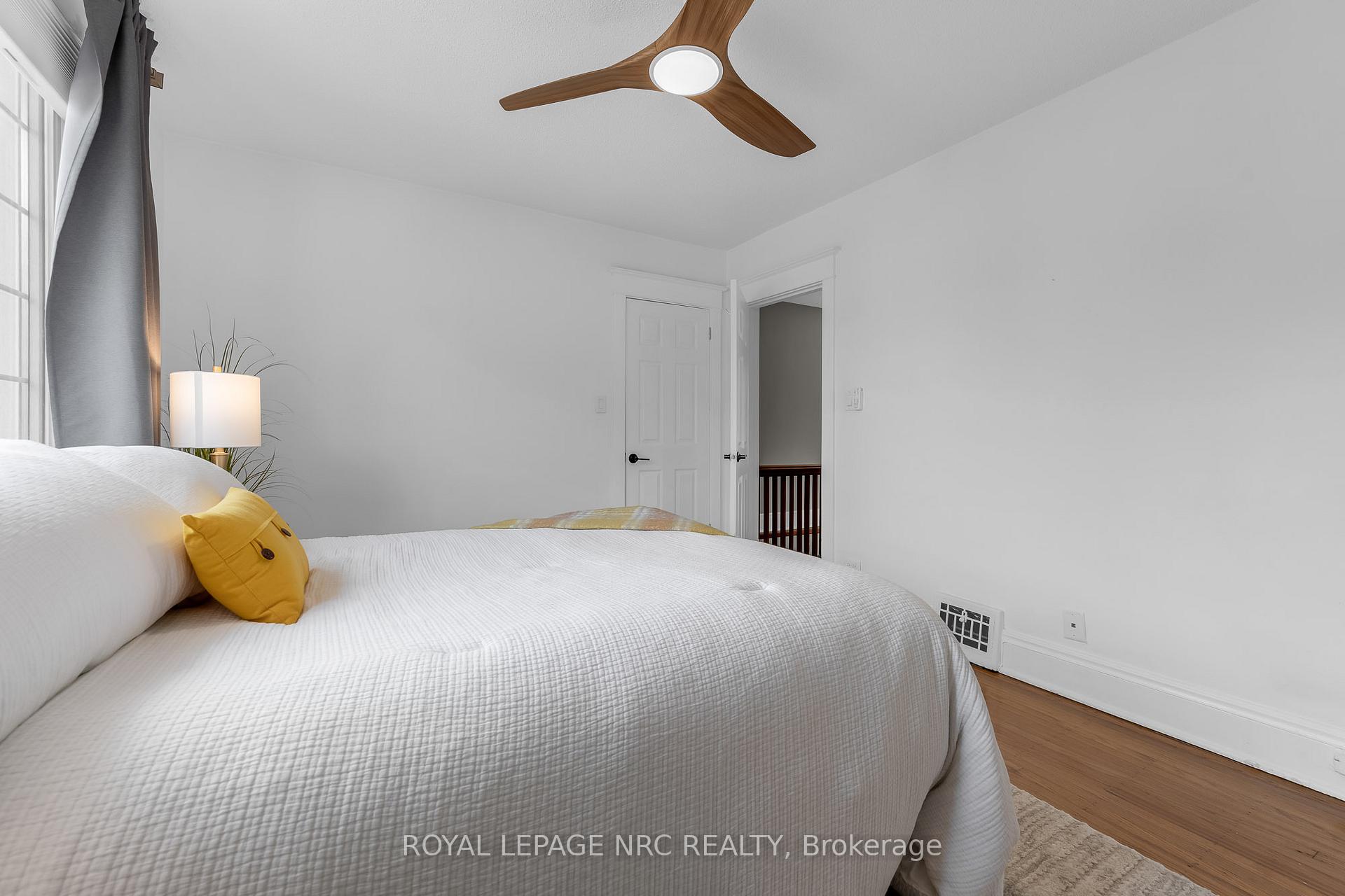 Photo 25 of 266 London Street S, Hamilton, Delta — HOMEH