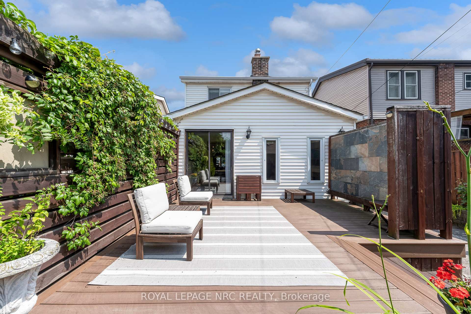 Photo 31 of 266 London Street S, Hamilton, Delta — HOMEH