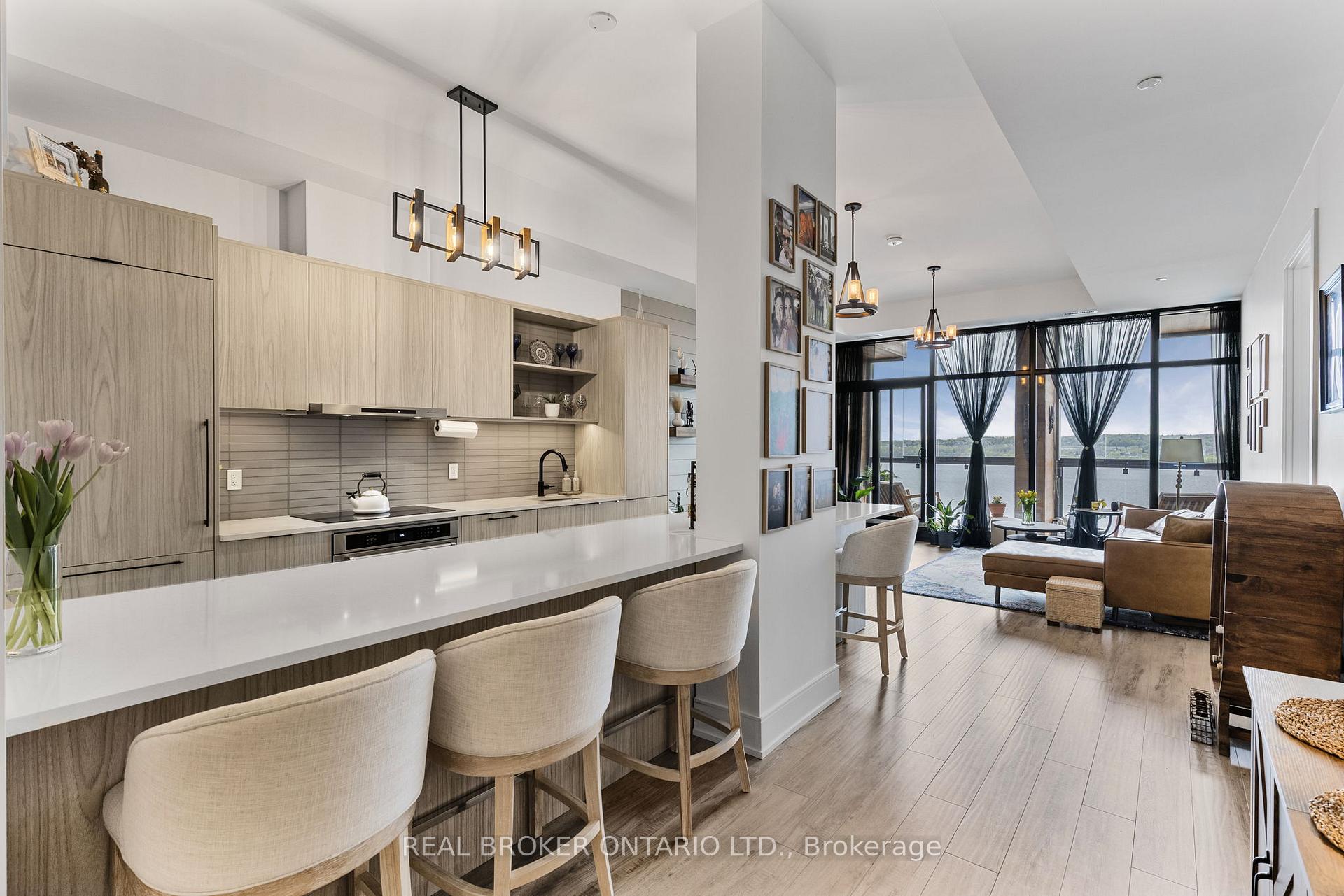 Photo 5 of Unit PH 3, 185 Dunlop Street E, Barrie, Lakeshore — HOMEH