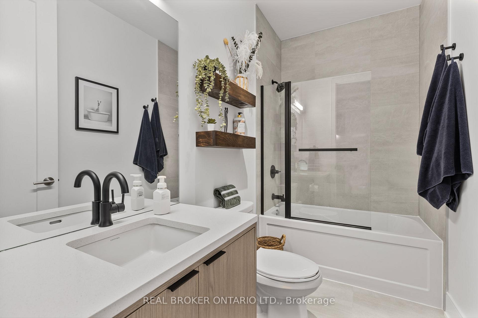 Photo 30 of Unit PH 3, 185 Dunlop Street E, Barrie, Lakeshore — HOMEH