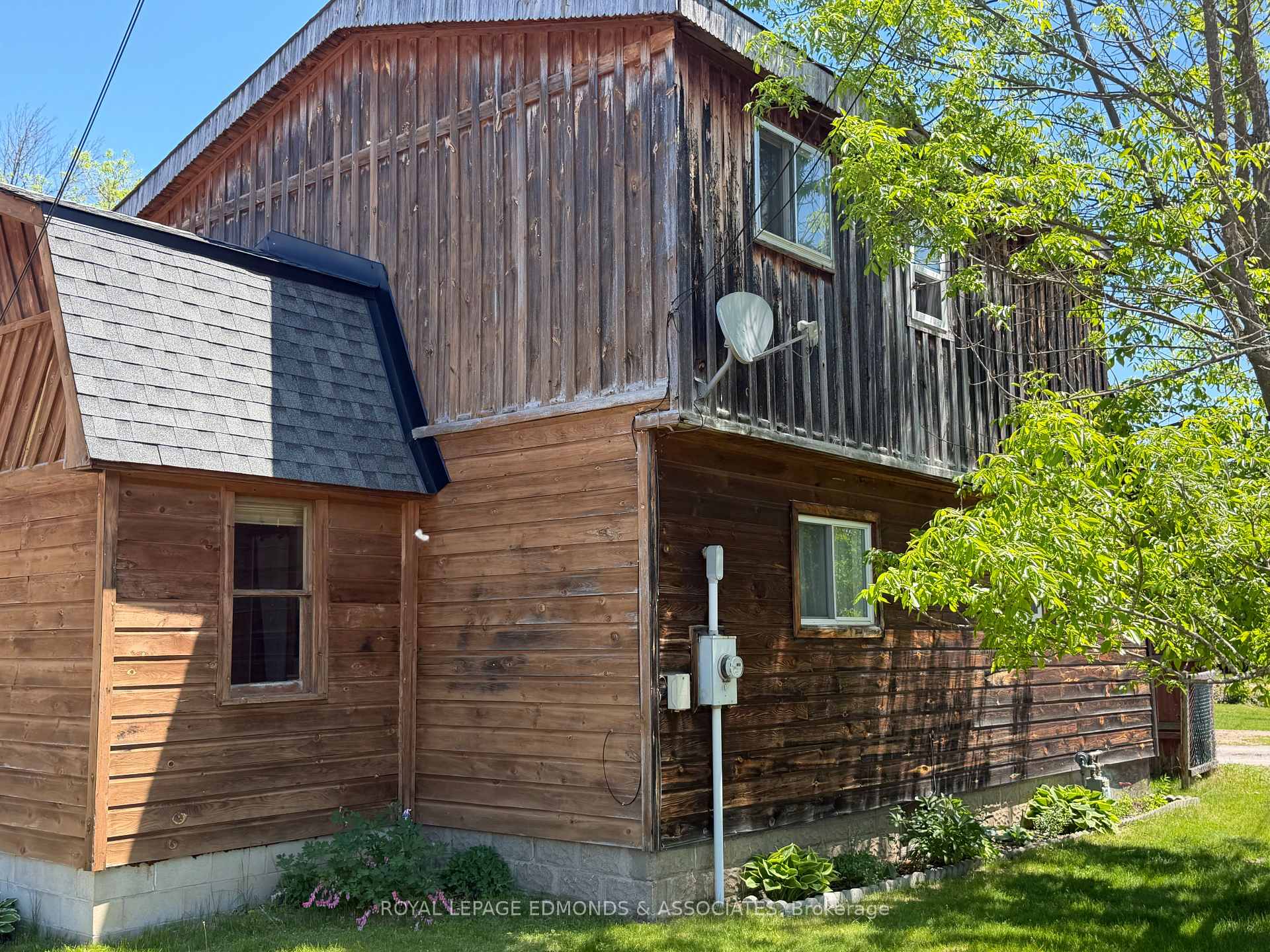 Photo 3 of 249 Wilfred Street, Pembroke, Pembroke — HOMEH