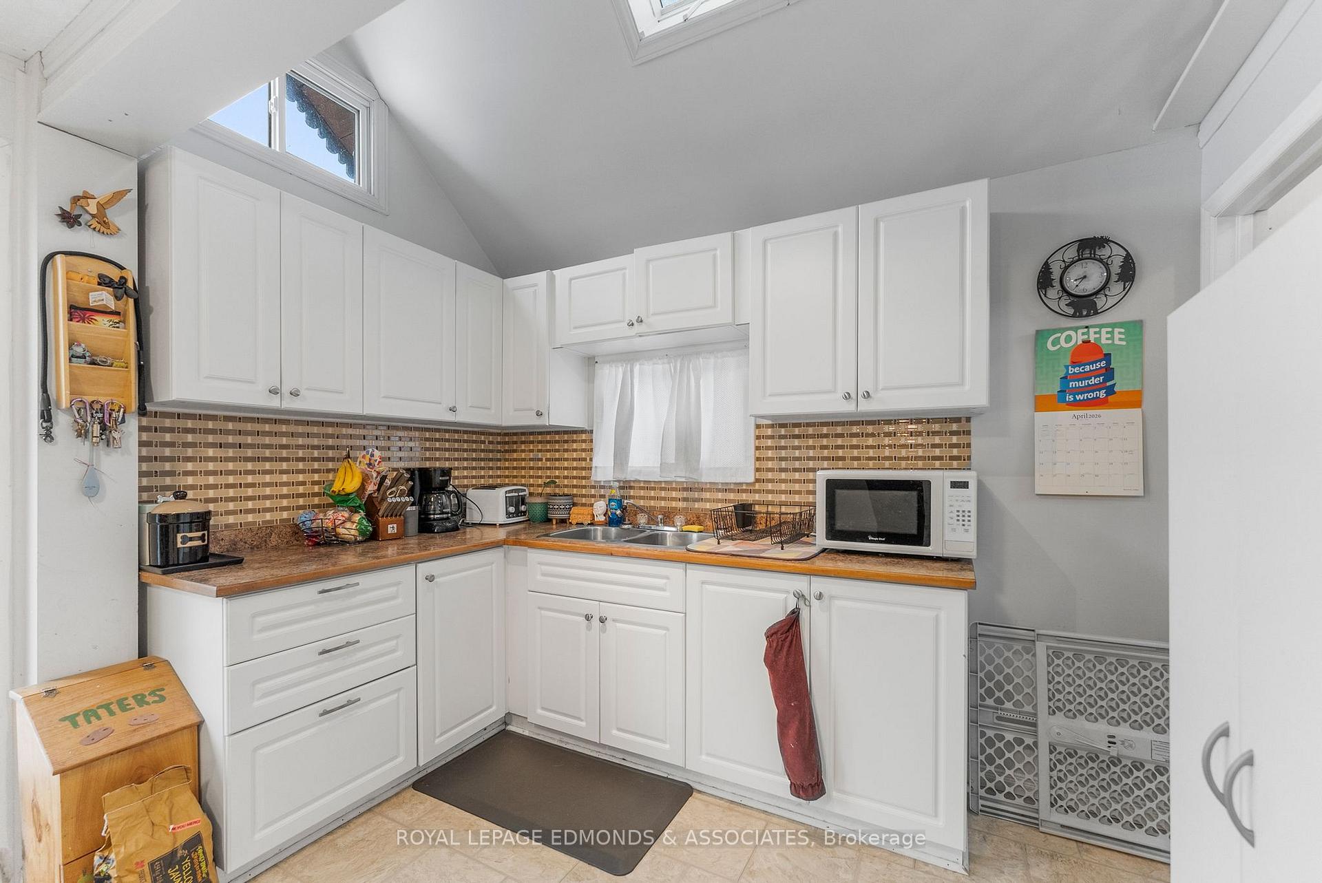 Photo 14 of 249 Wilfred Street, Pembroke, Pembroke — HOMEH