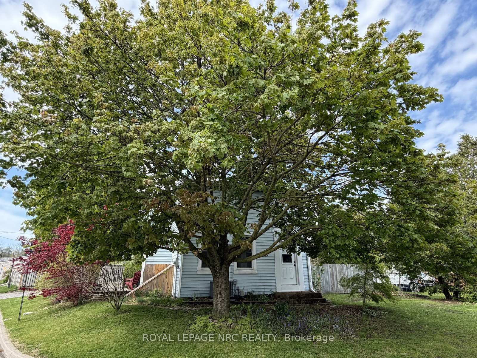 Photo 3 of 1 John Avenue, Brant, Paris — HOMEH
