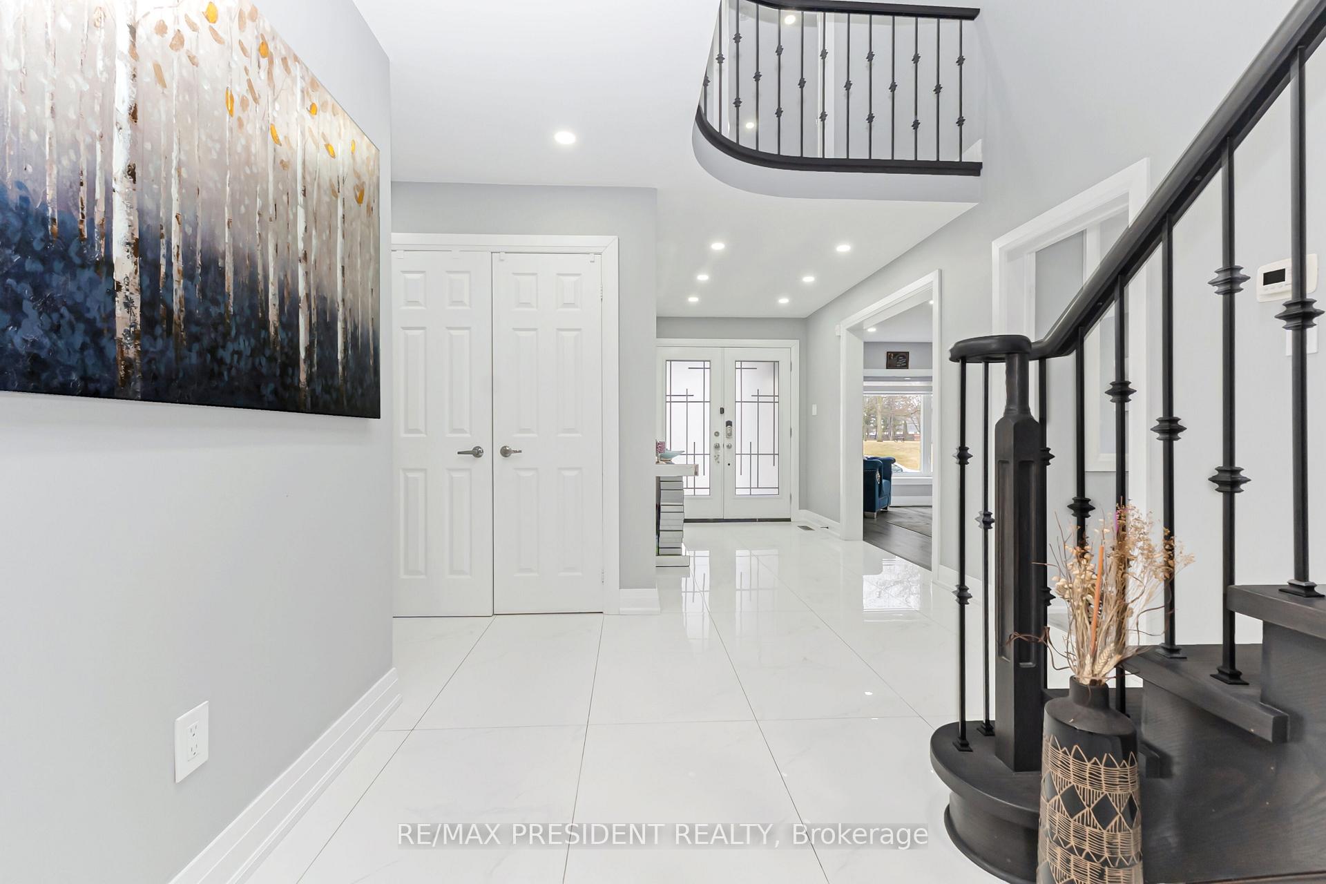 Photo 10 of 212 Wedgewood Drive, Cambridge, Southwood - Kinbridge — HOMEH