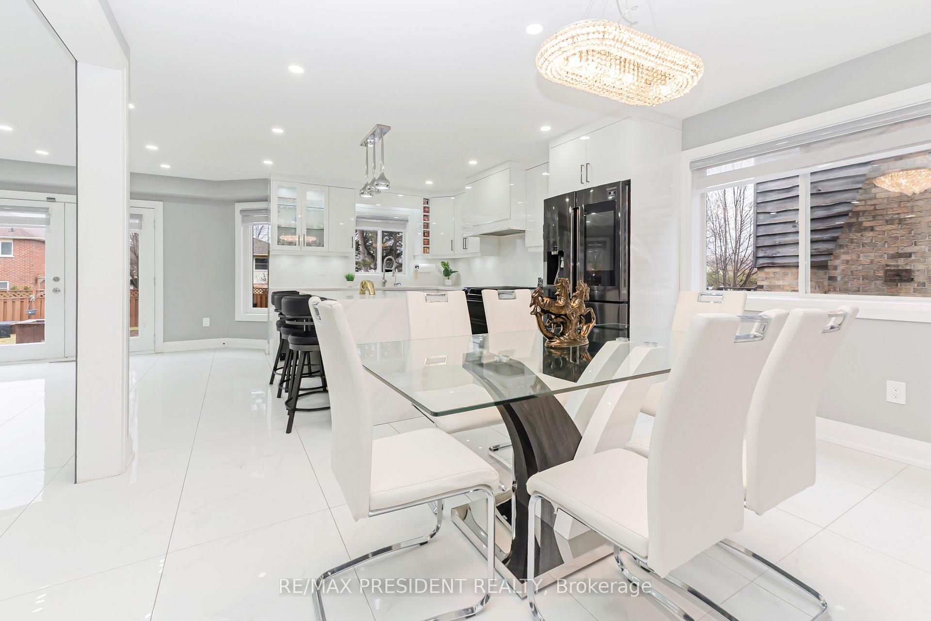 Photo 15 of 212 Wedgewood Drive, Cambridge, Southwood - Kinbridge — HOMEH