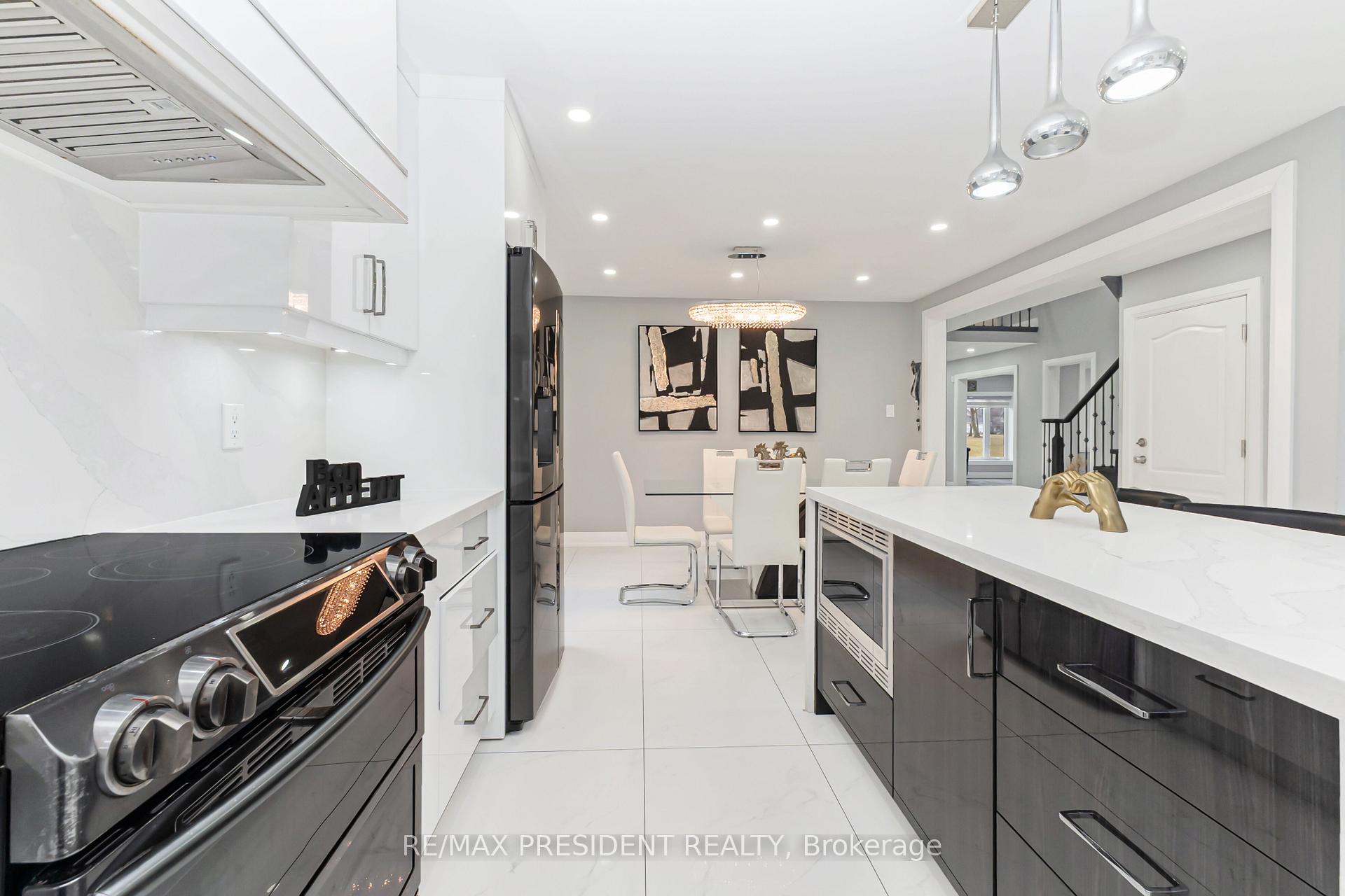 Photo 19 of 212 Wedgewood Drive, Cambridge, Southwood - Kinbridge — HOMEH