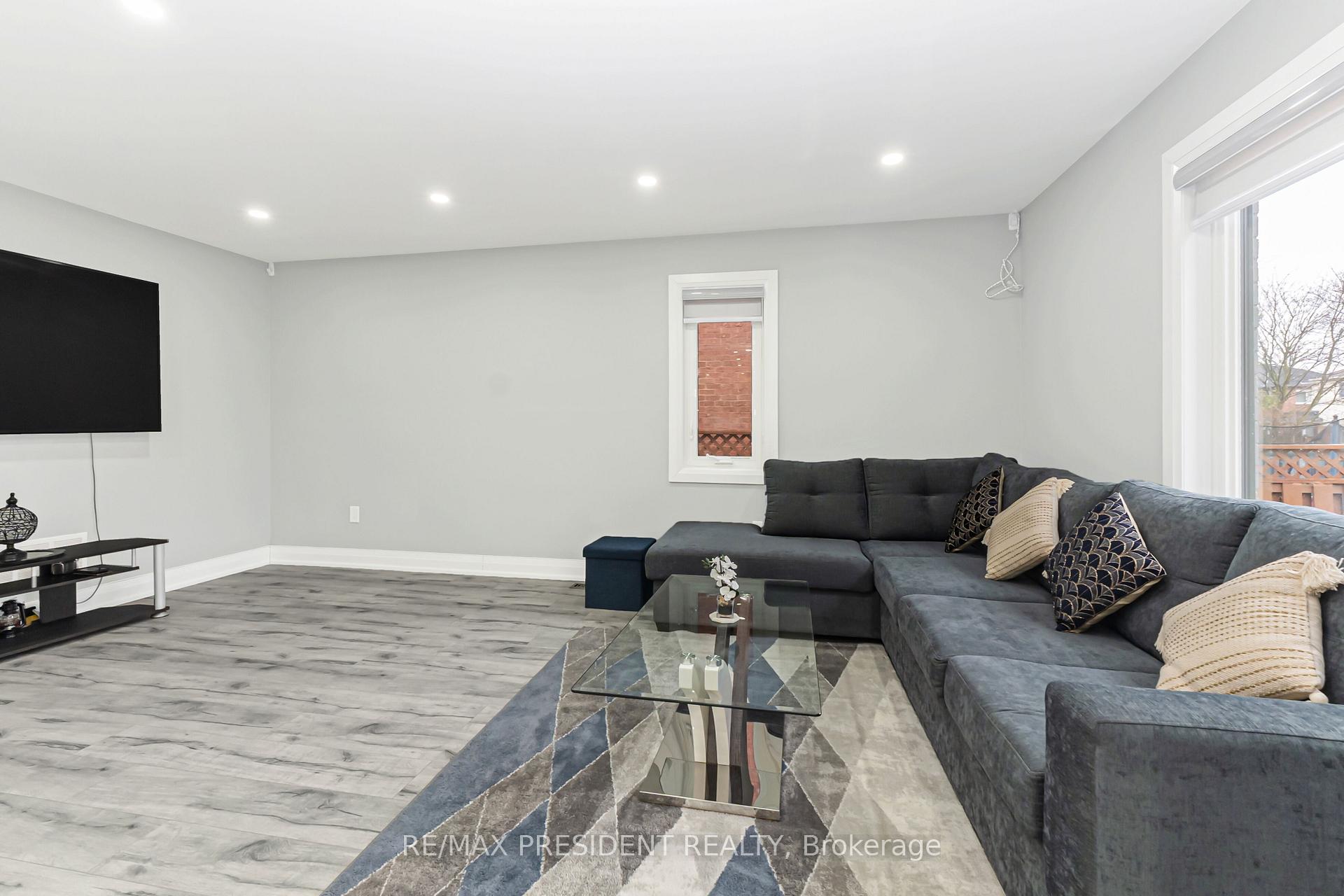 Photo 22 of 212 Wedgewood Drive, Cambridge, Southwood - Kinbridge — HOMEH