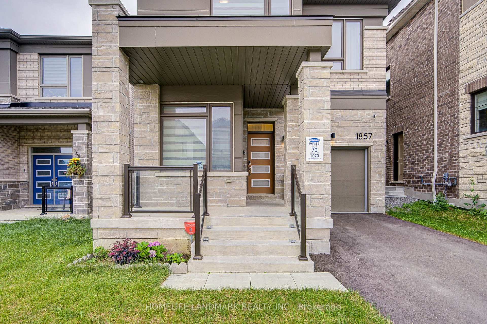 Photo 3 of 1857 Weeping Willow Lane, Pickering, Rural Pickering — HOMEH