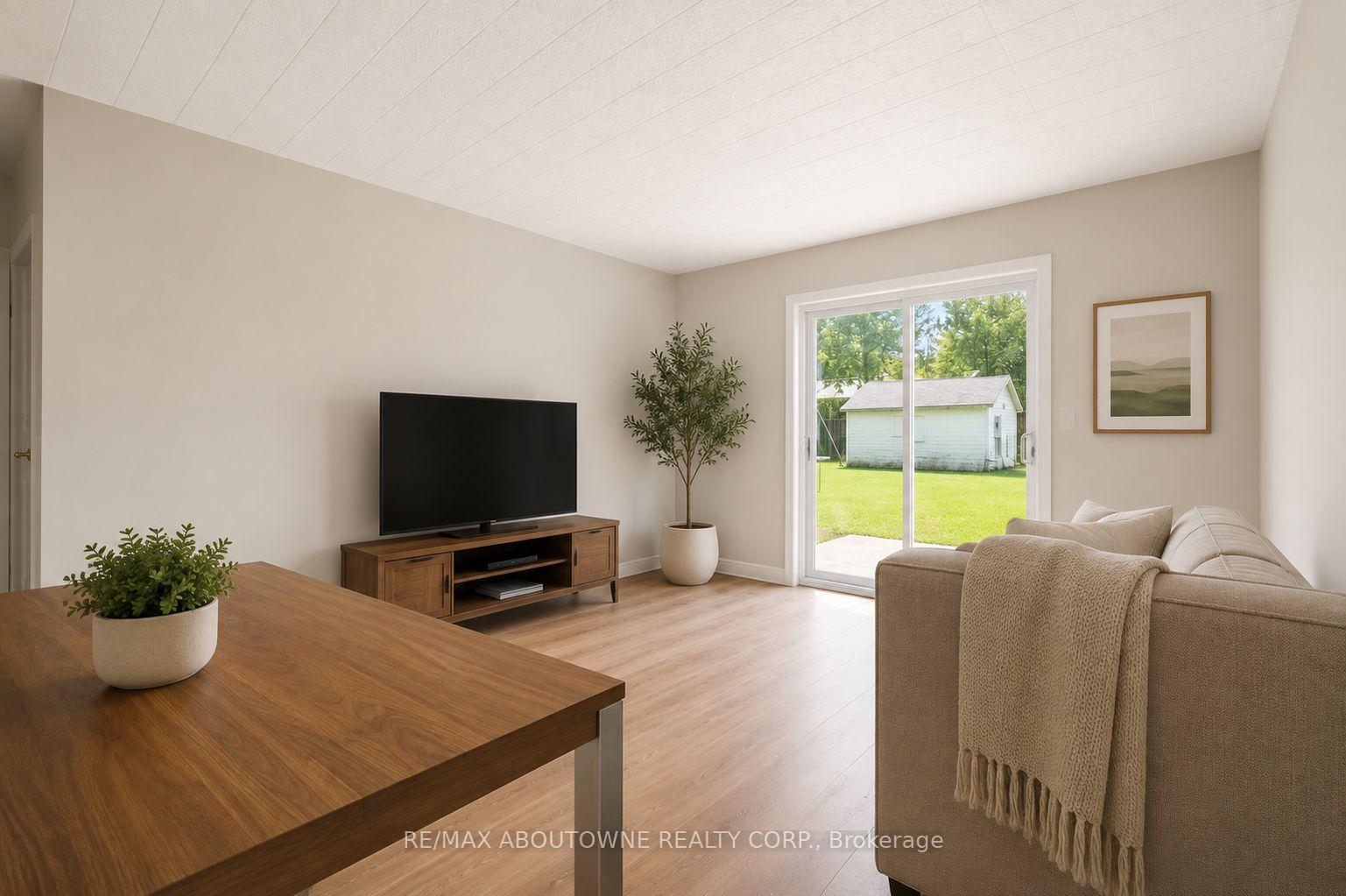 Photo 16 of 73 Taylor Avenue, Chatham-Kent — HOMEH