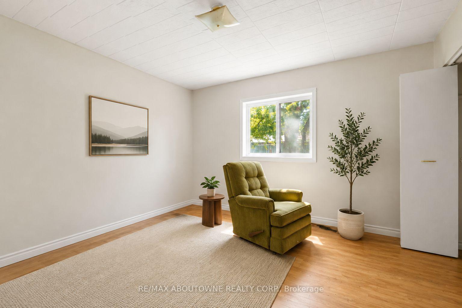 Photo 18 of 73 Taylor Avenue, Chatham-Kent — HOMEH