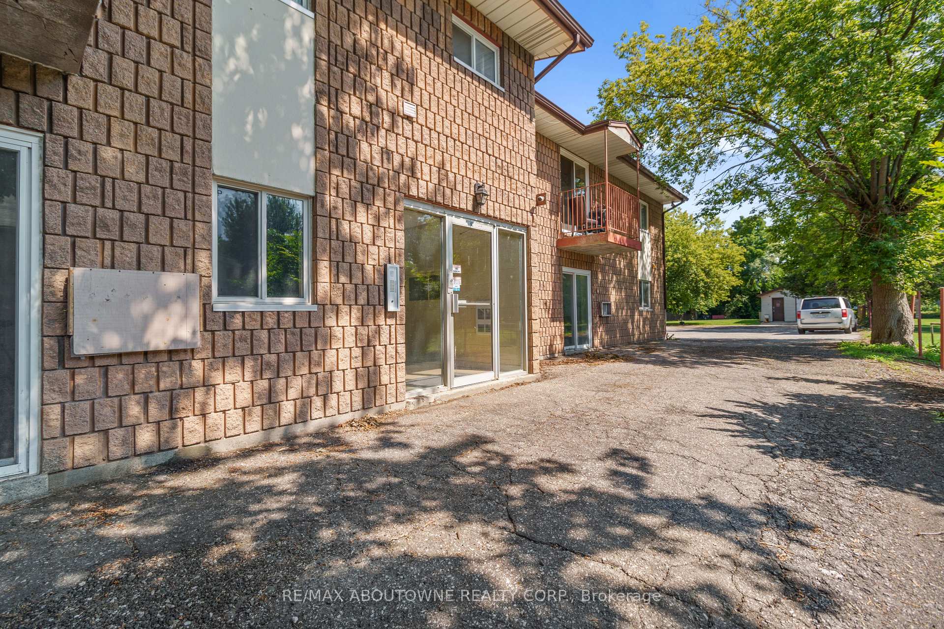 Photo 42 of 73 Taylor Avenue, Chatham-Kent — HOMEH