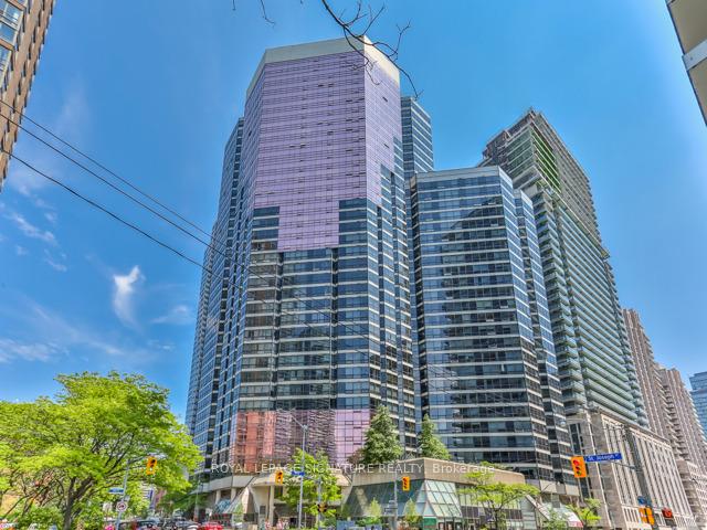 Photo 1 of Unit 1007, 1001 Bay Street, Toronto, Bay Street Corridor — HOMEH