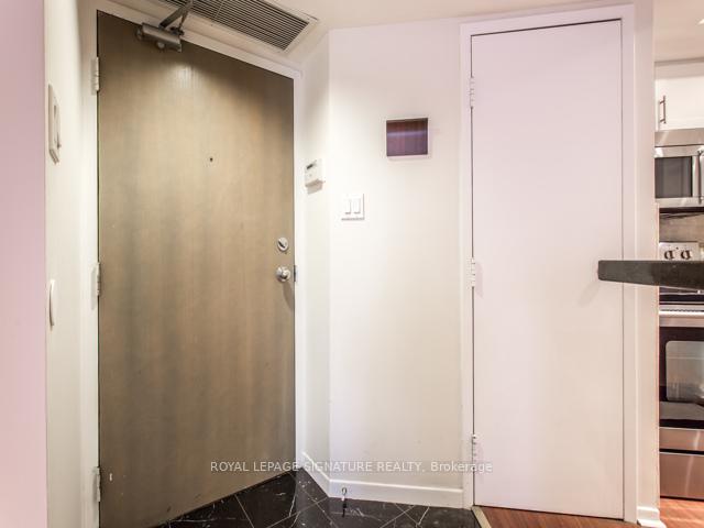 Photo 2 of Unit 1007, 1001 Bay Street, Toronto, Bay Street Corridor — HOMEH