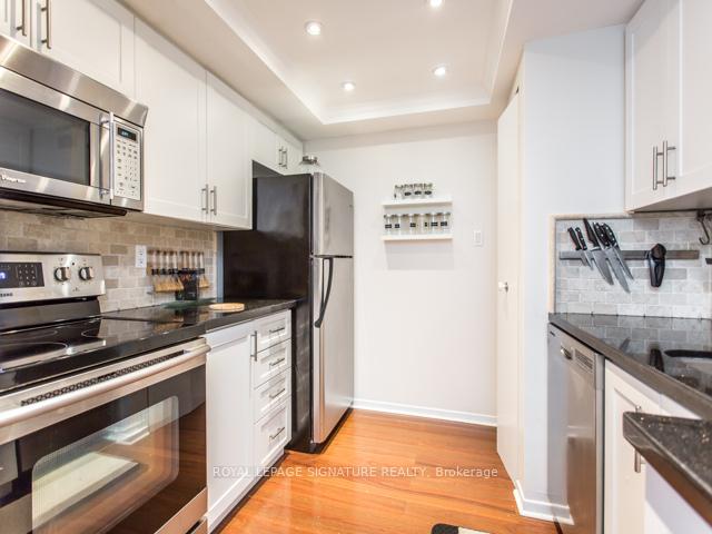 Photo 12 of Unit 1007, 1001 Bay Street, Toronto, Bay Street Corridor — HOMEH