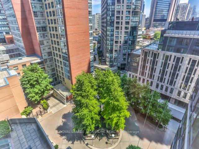 Photo 20 of Unit 1007, 1001 Bay Street, Toronto, Bay Street Corridor — HOMEH
