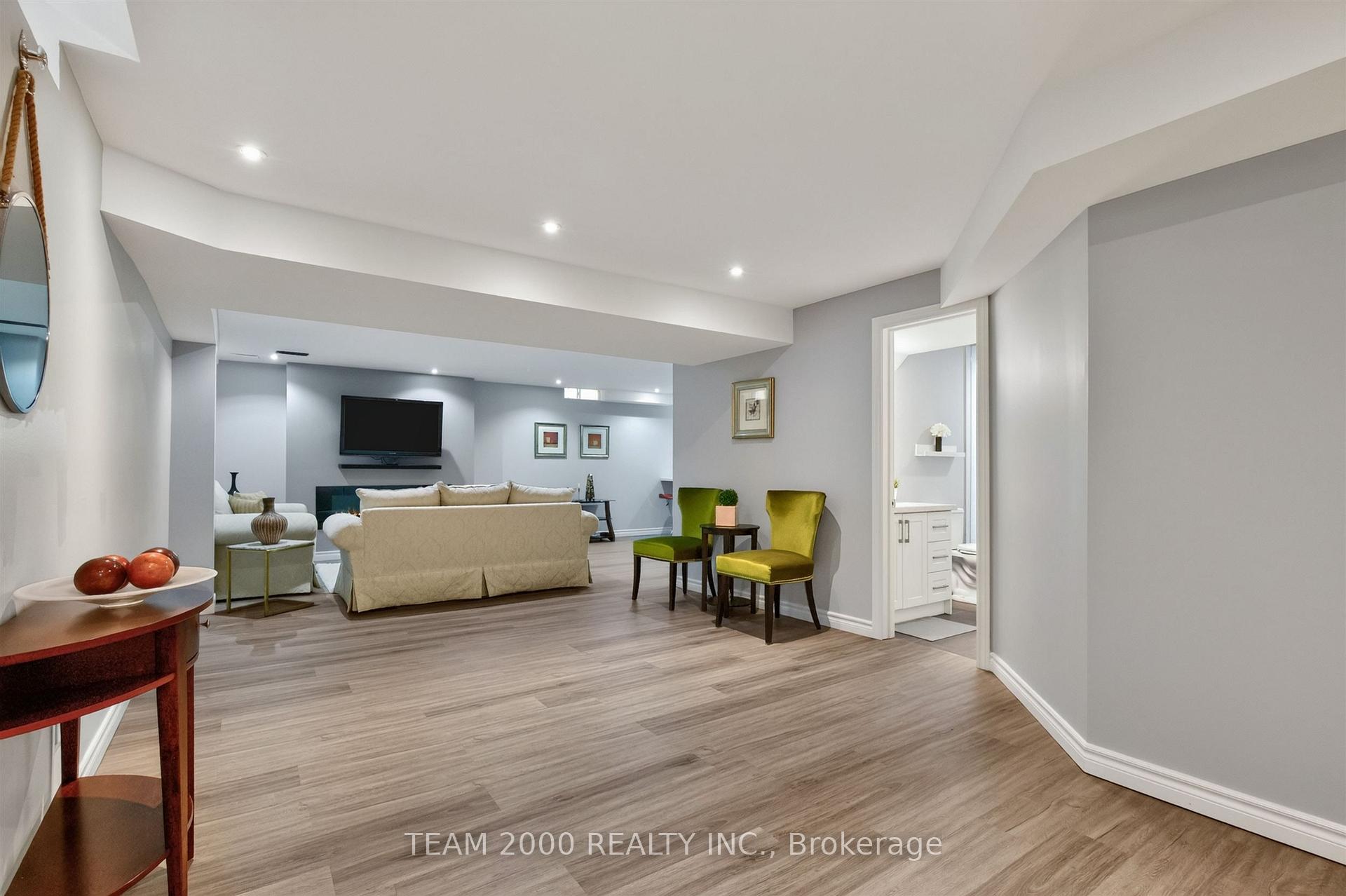 Photo 32 of 347 Carlissa Run, Newmarket, Woodland Hill — HOMEH