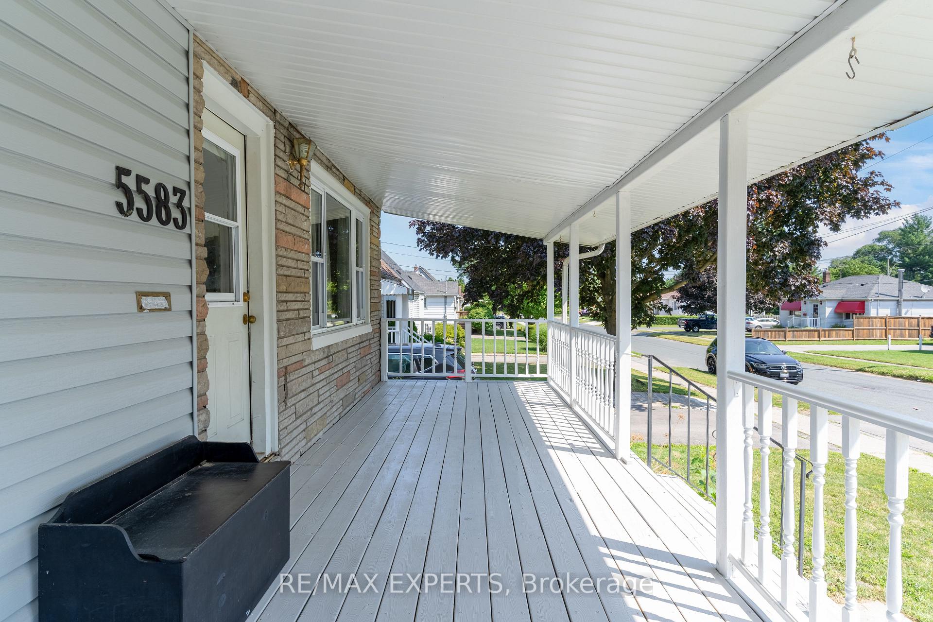 Photo 8 of 5583 Hillside Avenue, Niagara Falls, Hospital — HOMEH