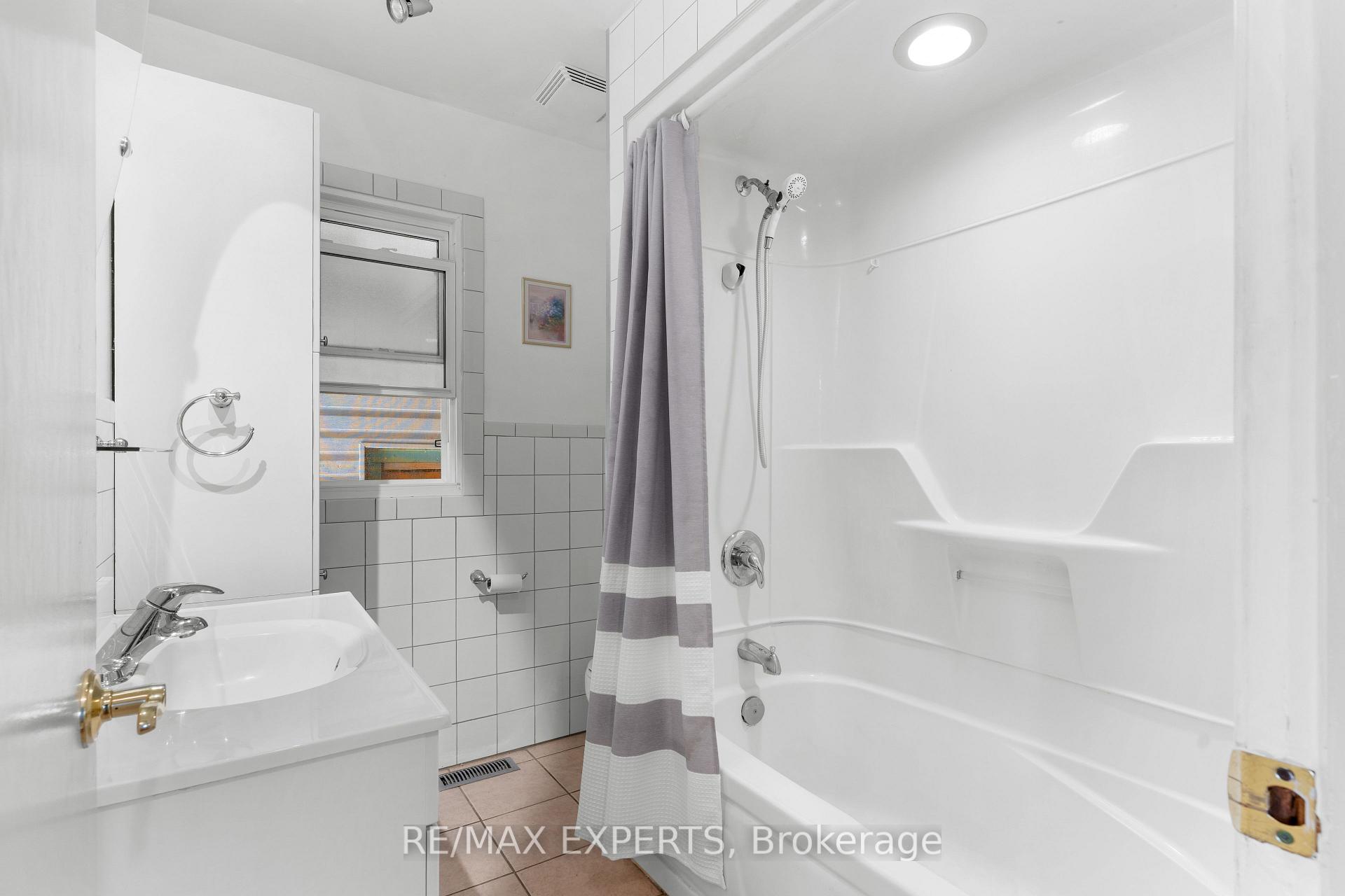 Photo 19 of 5583 Hillside Avenue, Niagara Falls, Hospital — HOMEH