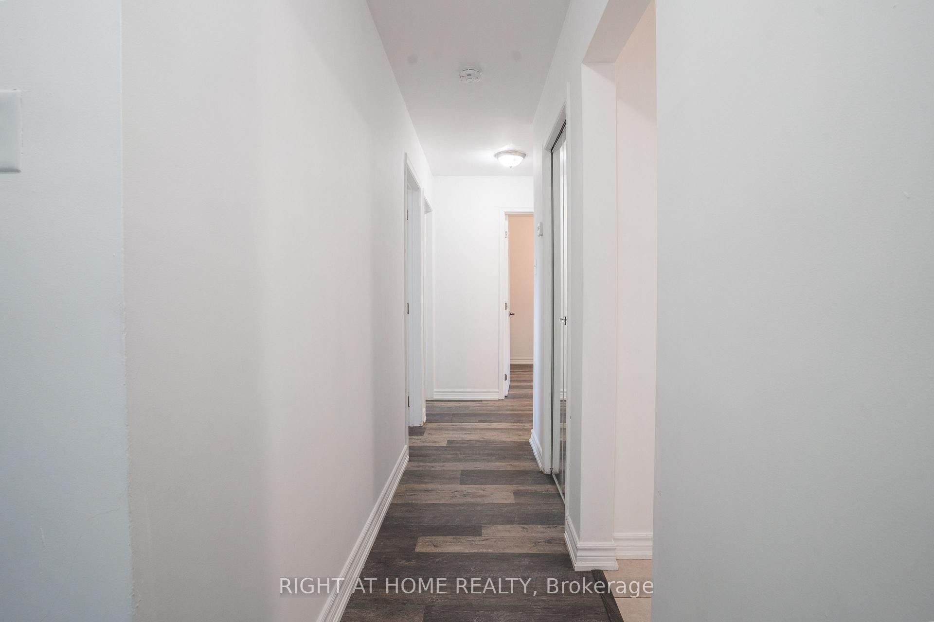 Photo 10 of Unit Upper, 695 Glen Forrest Boulevard, Waterloo, North Lakeshore — HOMEH