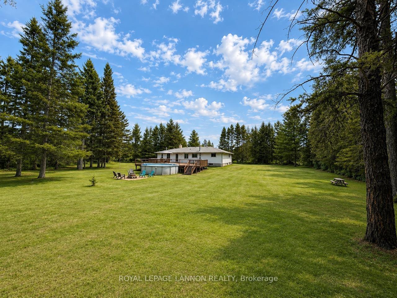 Photo 17 of 3135 Lloyd Street, Thunder Bay, Rosslyn Road — HOMEH