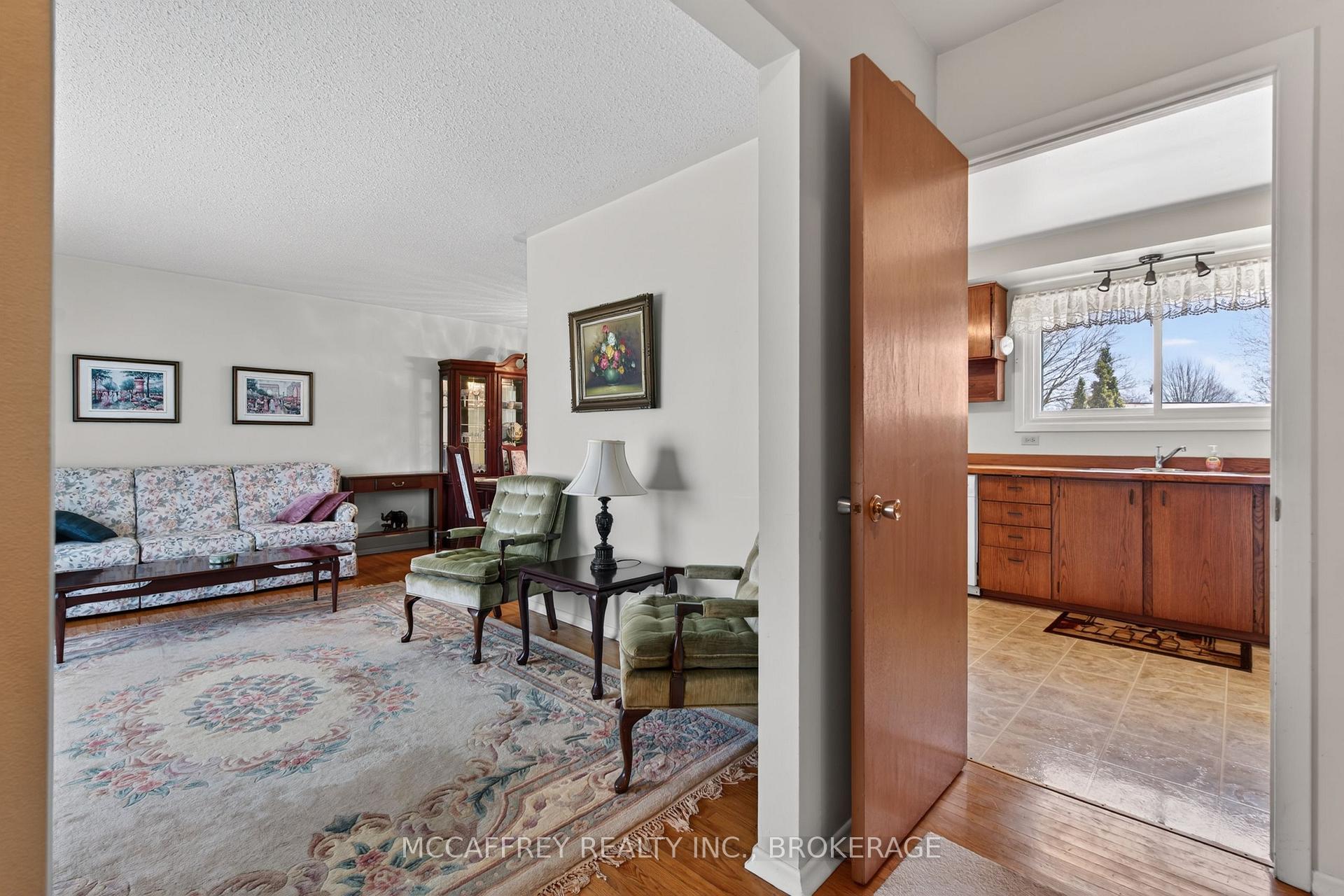 Photo 5 of 212 King Street, Greater Napanee, Greater Napanee — HOMEH