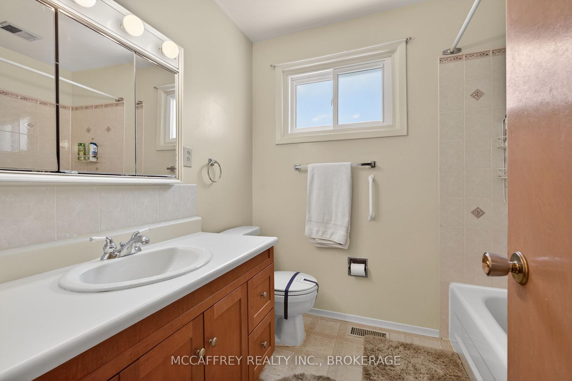 Photo 22 of 212 King Street, Greater Napanee, Greater Napanee — HOMEH