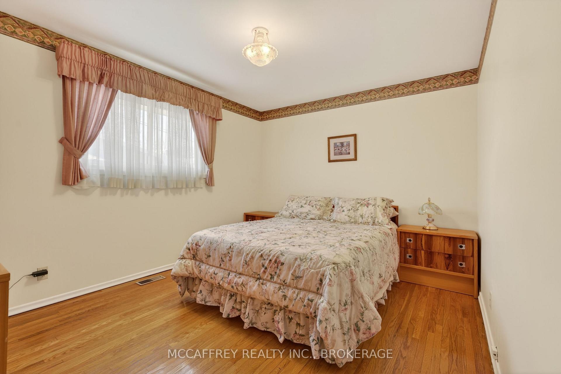 Photo 23 of 212 King Street, Greater Napanee, Greater Napanee — HOMEH