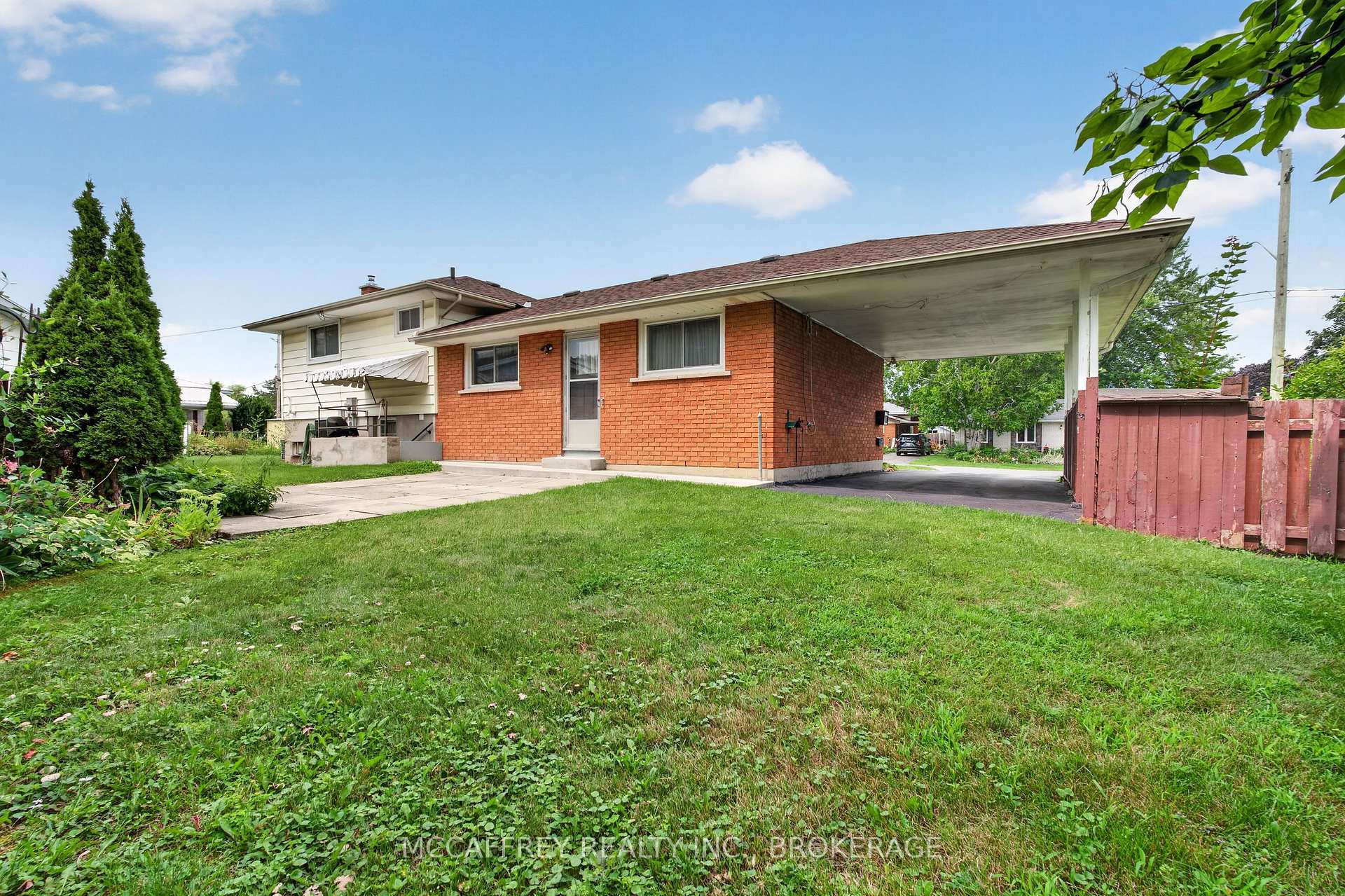 Photo 36 of 212 King Street, Greater Napanee, Greater Napanee — HOMEH
