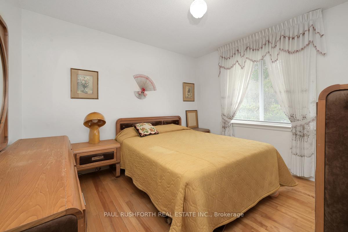 Photo 16 of 1075 Secord Avenue, Ottawa, Billings Bridge — HOMEH