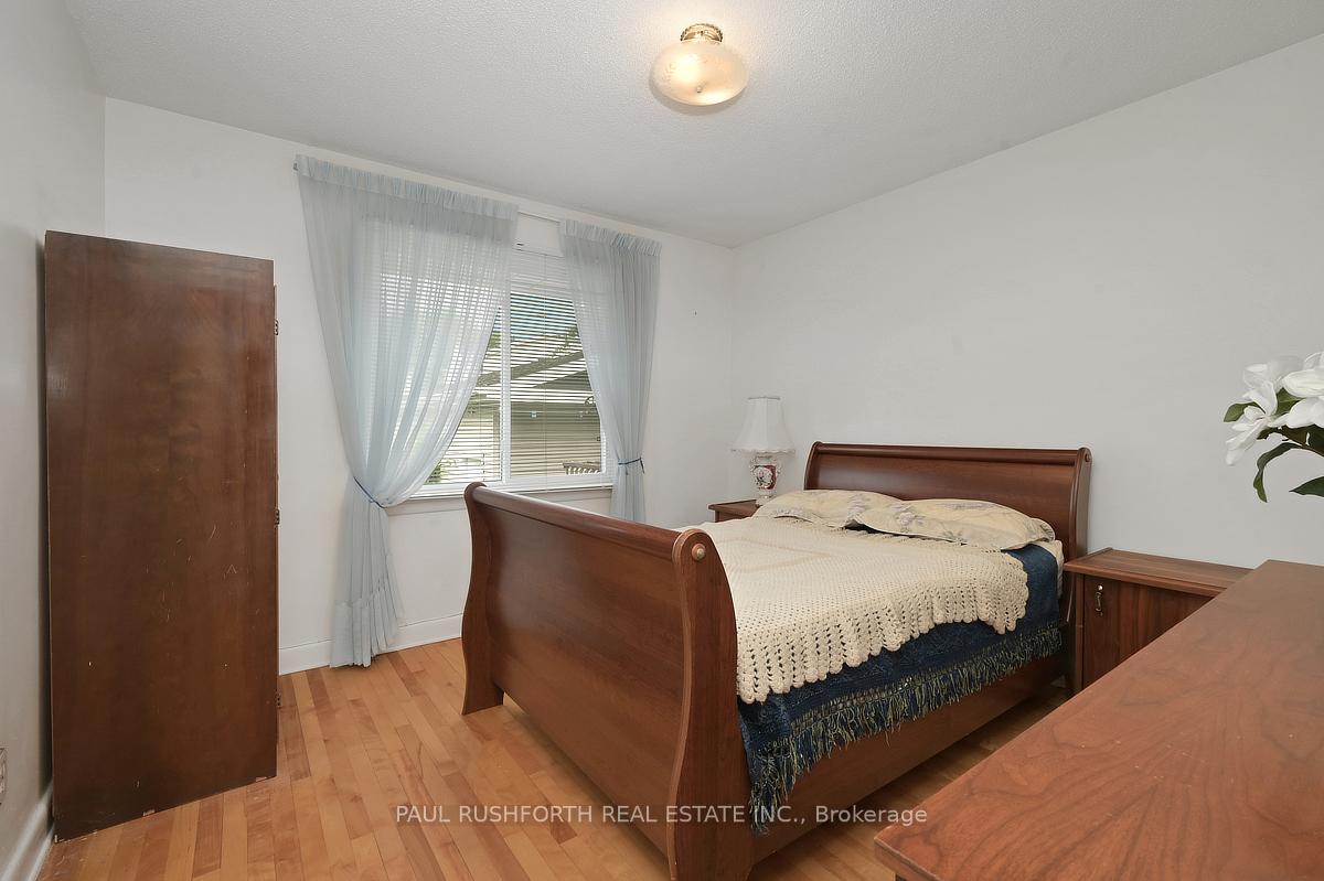 Photo 18 of 1075 Secord Avenue, Ottawa, Billings Bridge — HOMEH