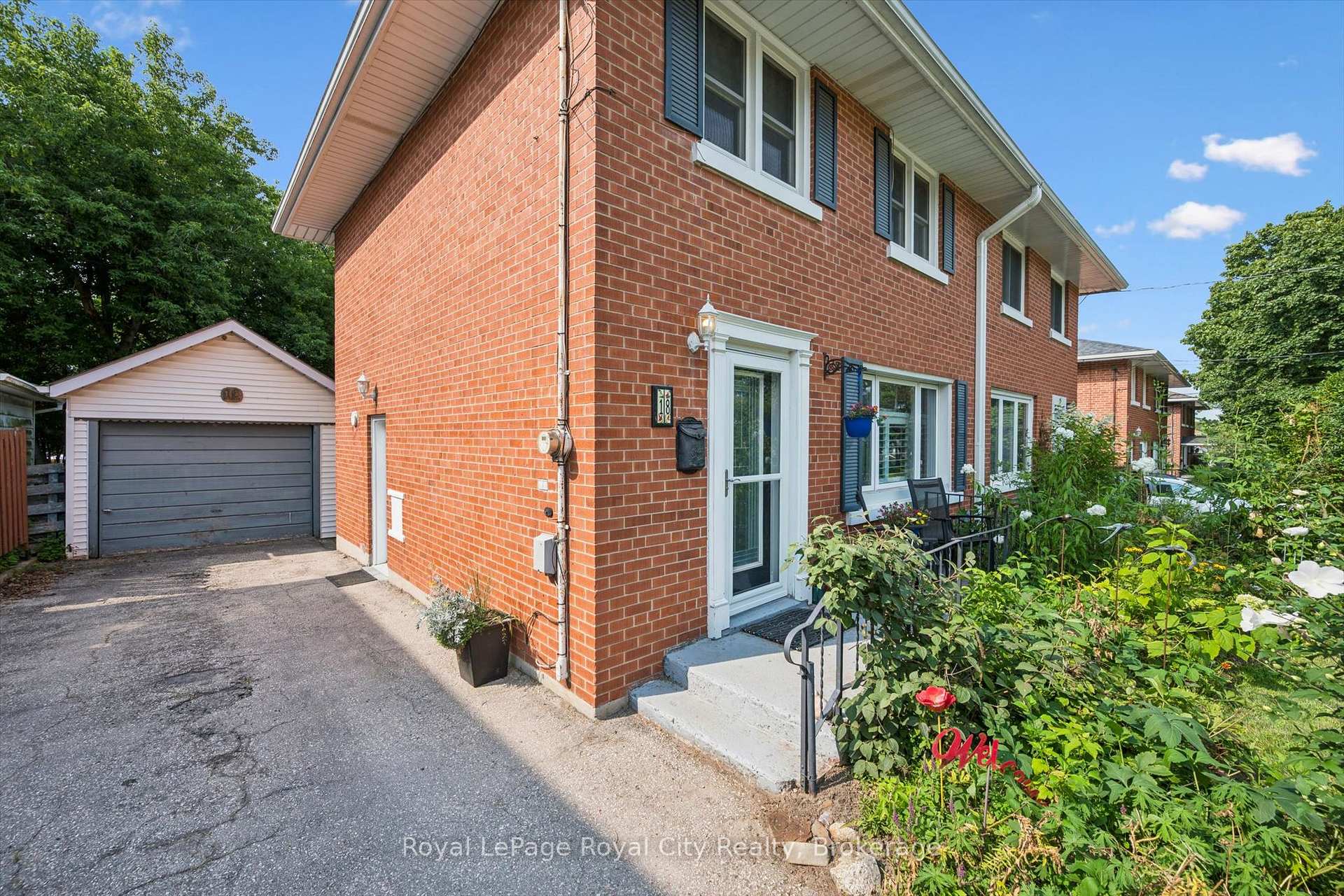 Photo 3 of 18 June Avenue, Guelph, Riverside Park — HOMEH